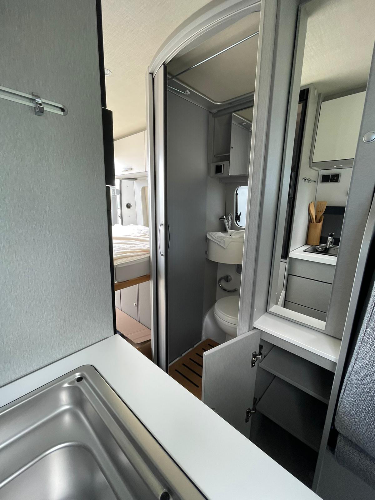 0000008438_fourgon_hymer_camper_vans_free_600_campus_edition_fiat_2_2l_140cv_20245.jpg