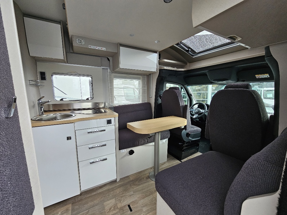 0000011026_profile_hymer_tramp_s_695_mercedes_417cdi_170cv_bva_20253.jpg