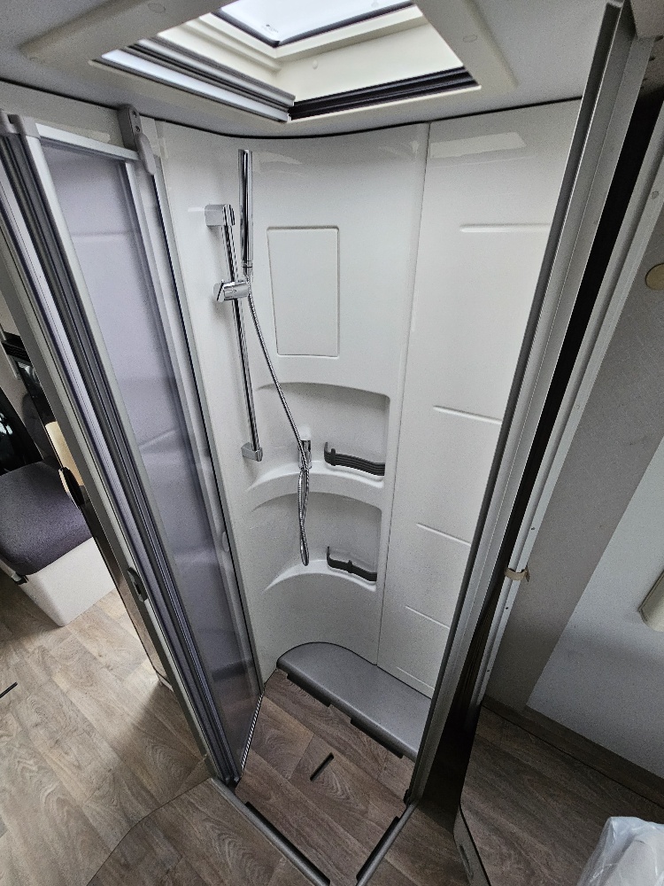 0000011026_profile_hymer_tramp_s_695_mercedes_417cdi_170cv_bva_20258.jpg