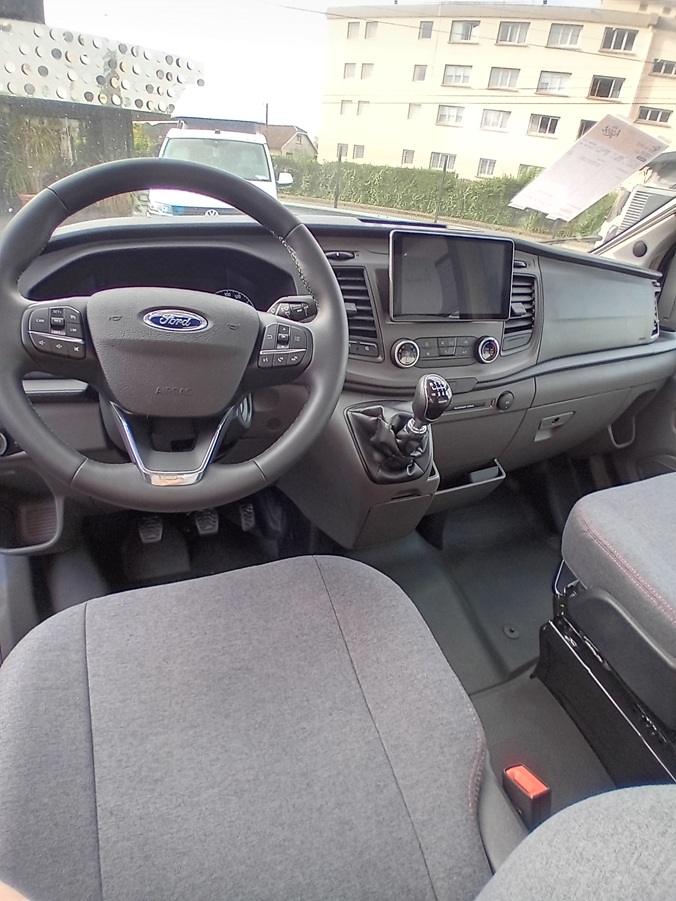 0000011828_fourgon_burstner_lineo_allrad_c550_bf_ford_2_0l_130cv_20249.jpg