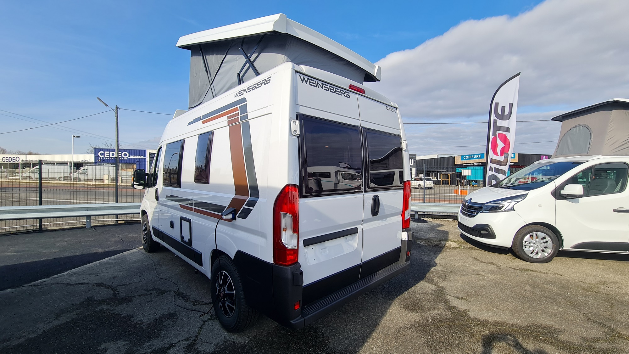 0000012108_fourgon_weinsberg_carabus_540mq_toit_relev_peugeot_boxer_2_2_140cv_20243.jpg