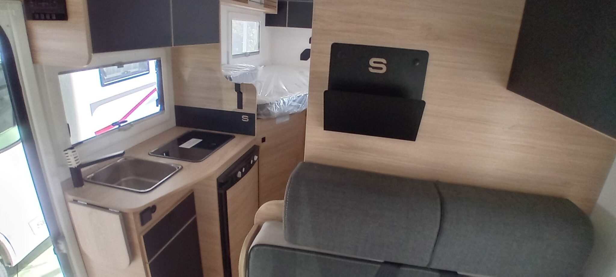 0000012839_profile_chausson_s697_sport_line_ford_transit_2_0l_165cv_20253.jpg