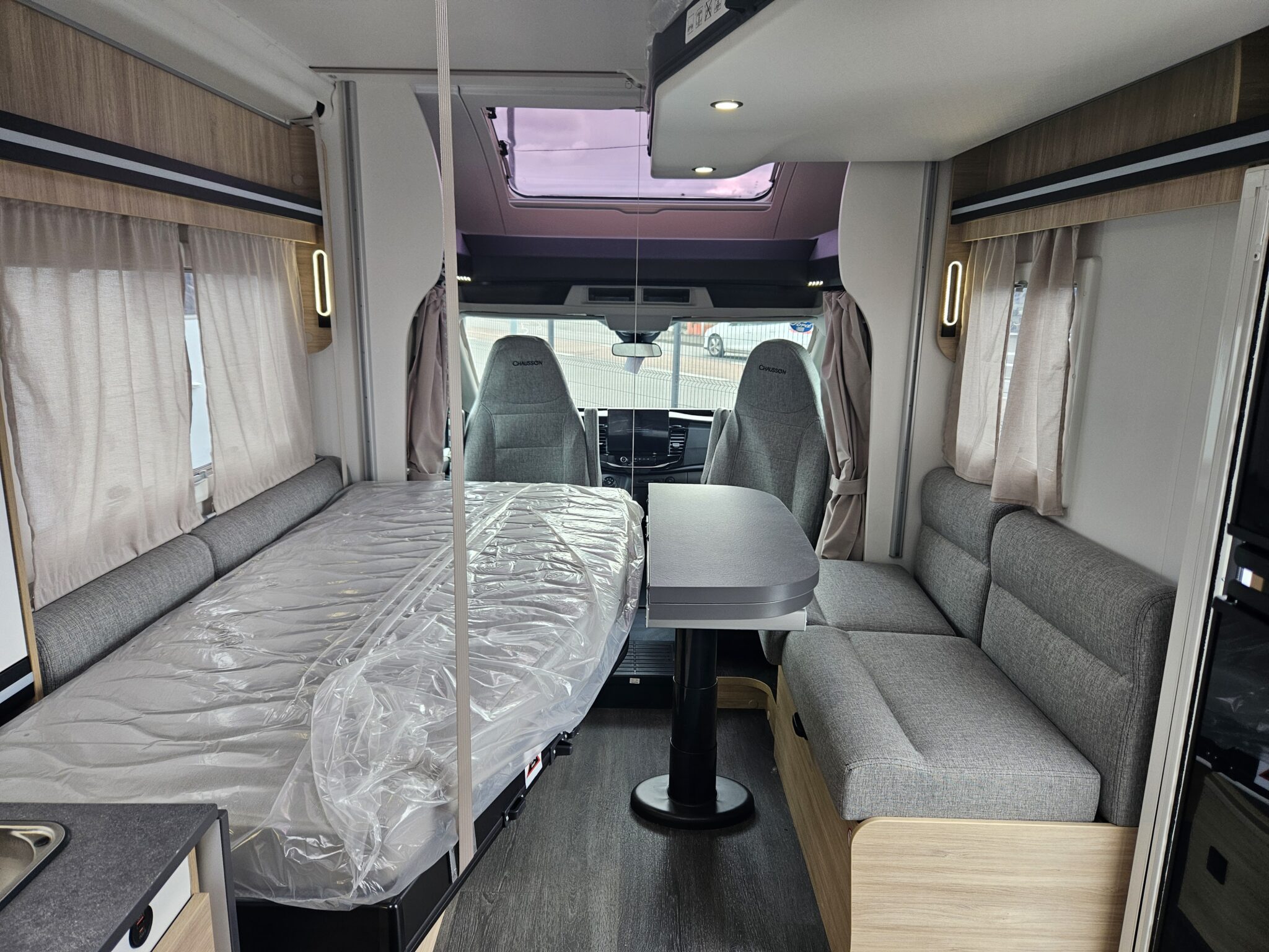 0000012842_profile_chausson_630_first_line_ford_2_0l_130cv_bva_20253.jpg