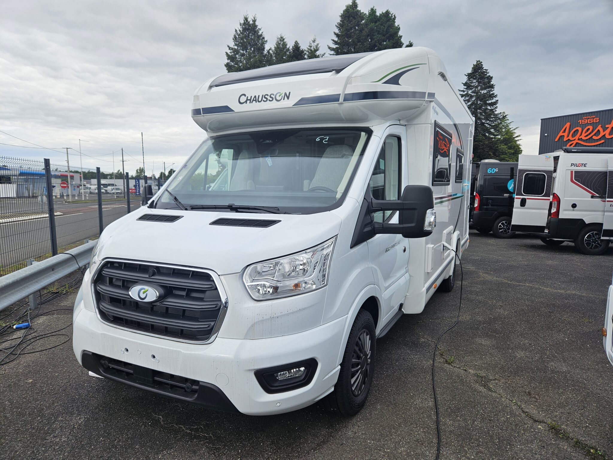 0000012842_profile_chausson_630_first_line_ford_2_0l_130cv_bva_20256.jpg