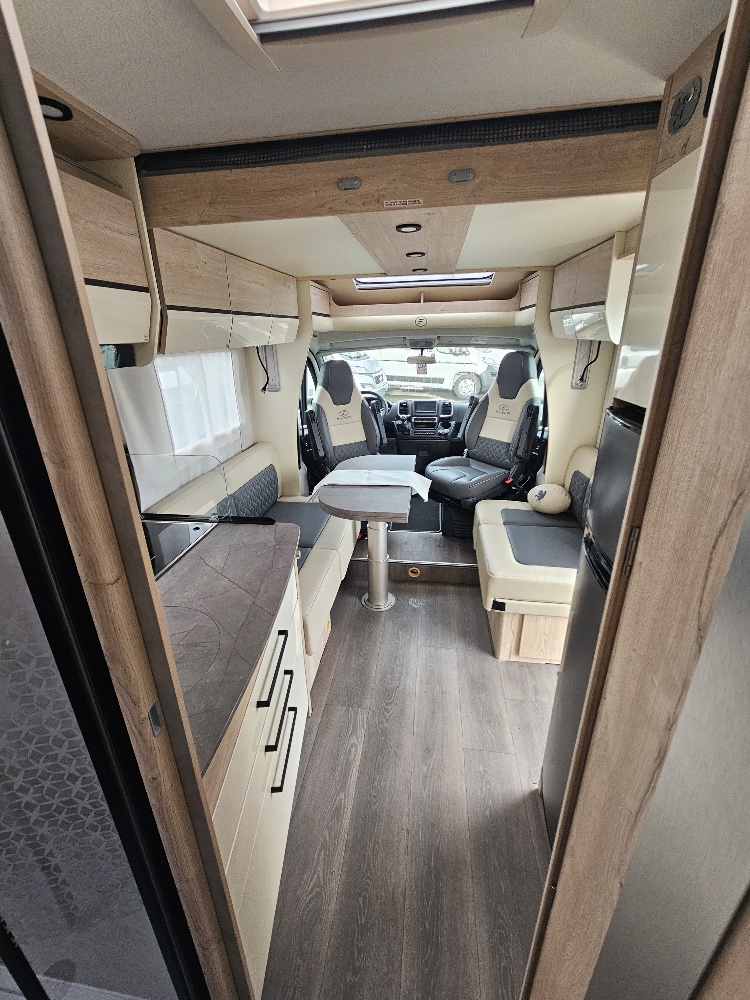 0000012966_profile_fleurette_florium_mayflower_74_lmf_fiat_ducato_2_2l_140cv_202514.jpg