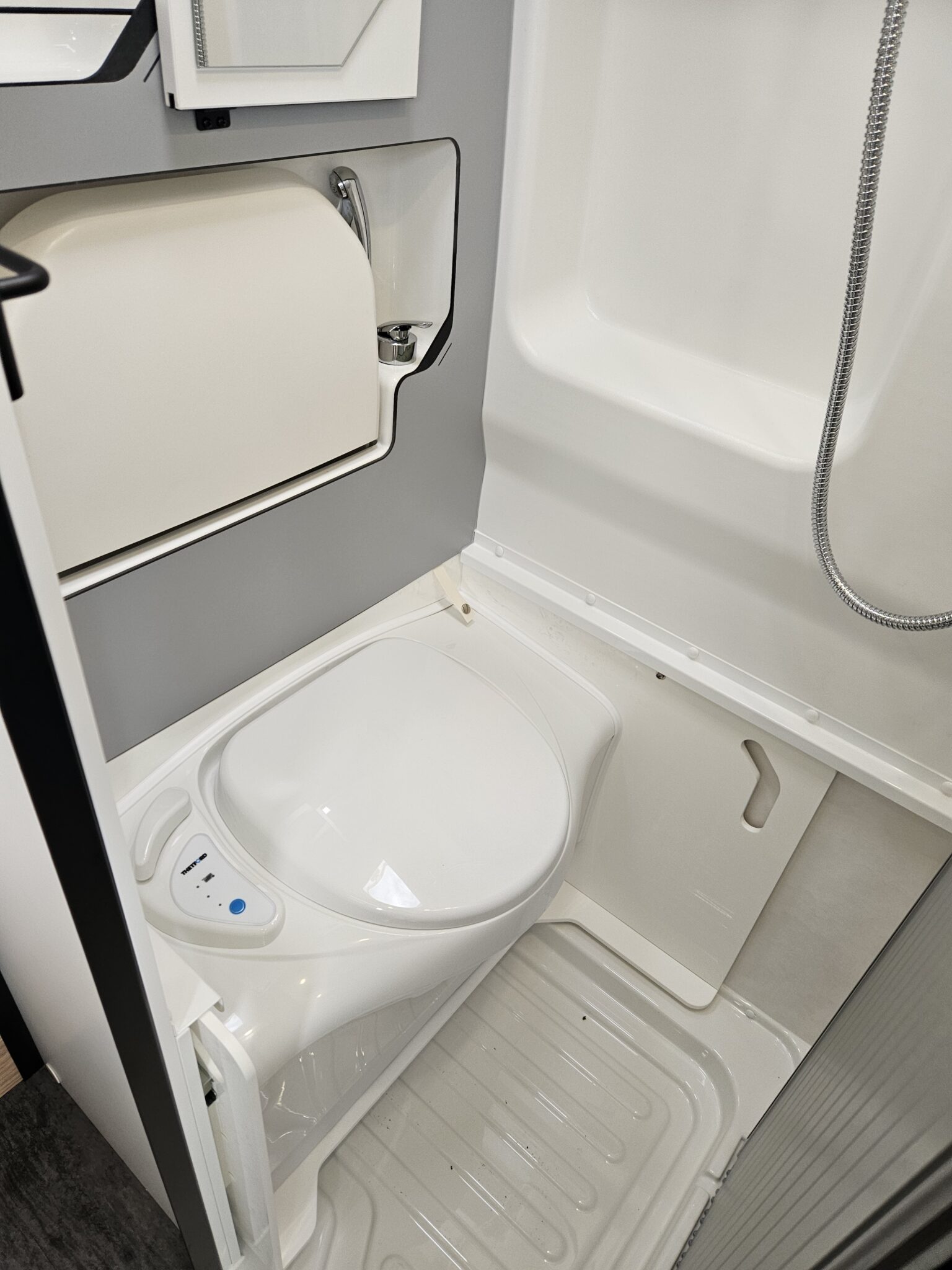 0000012971_fourgon_pilote_v600g_evidence_fiat_ducato_2_2l_140cv_202514.jpg