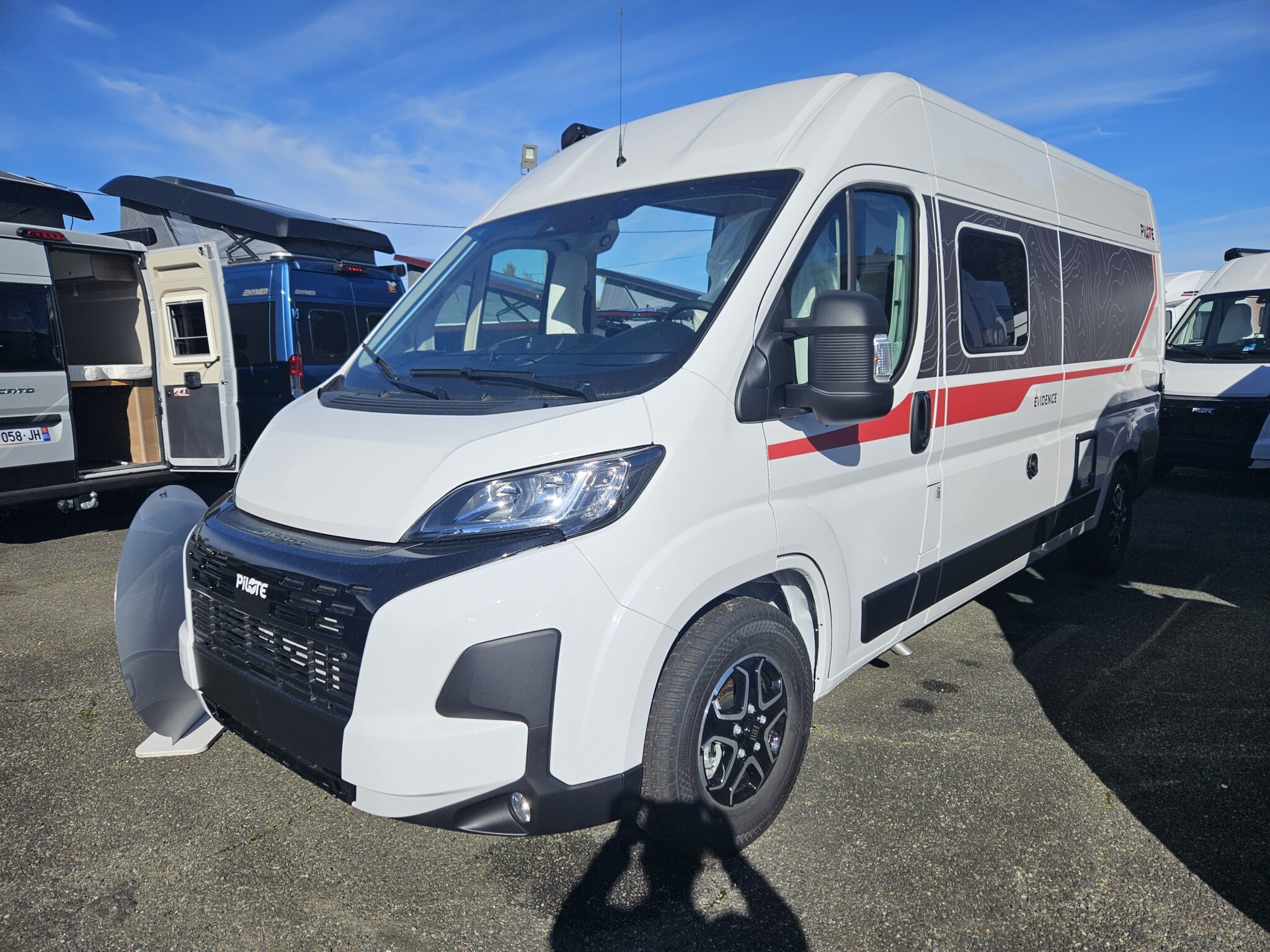0000012971_fourgon_pilote_v600g_evidence_fiat_ducato_2_2l_140cv_20253.jpg