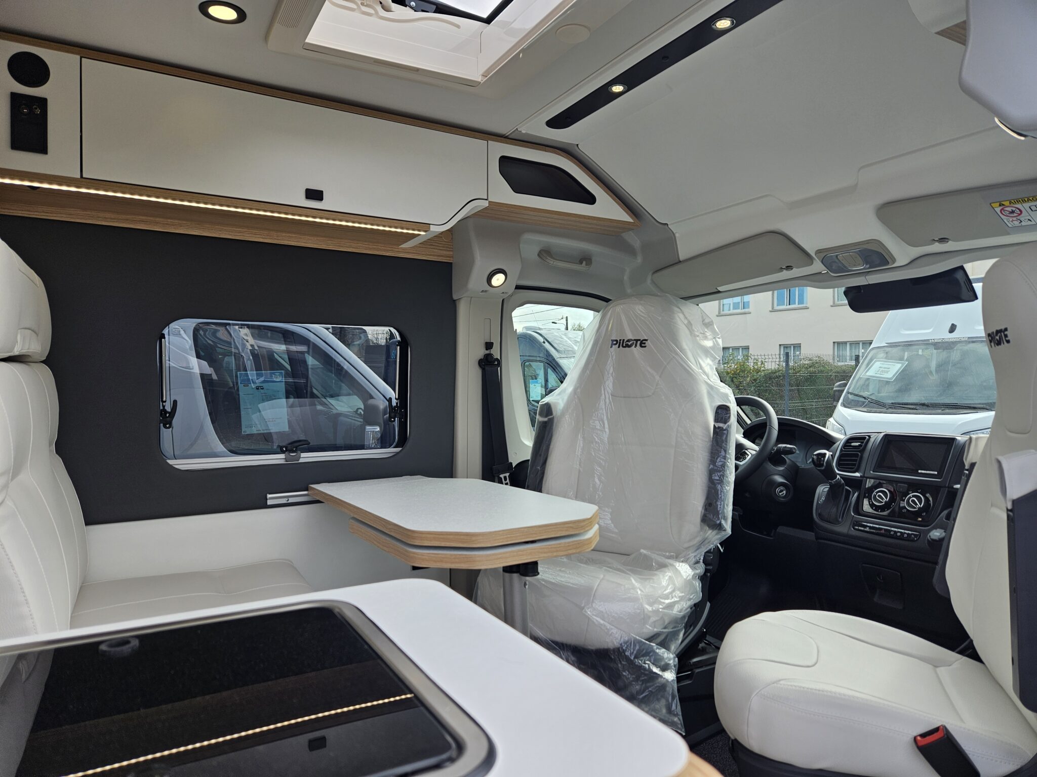 0000012971_fourgon_pilote_v600g_evidence_fiat_ducato_2_2l_140cv_20258.jpg