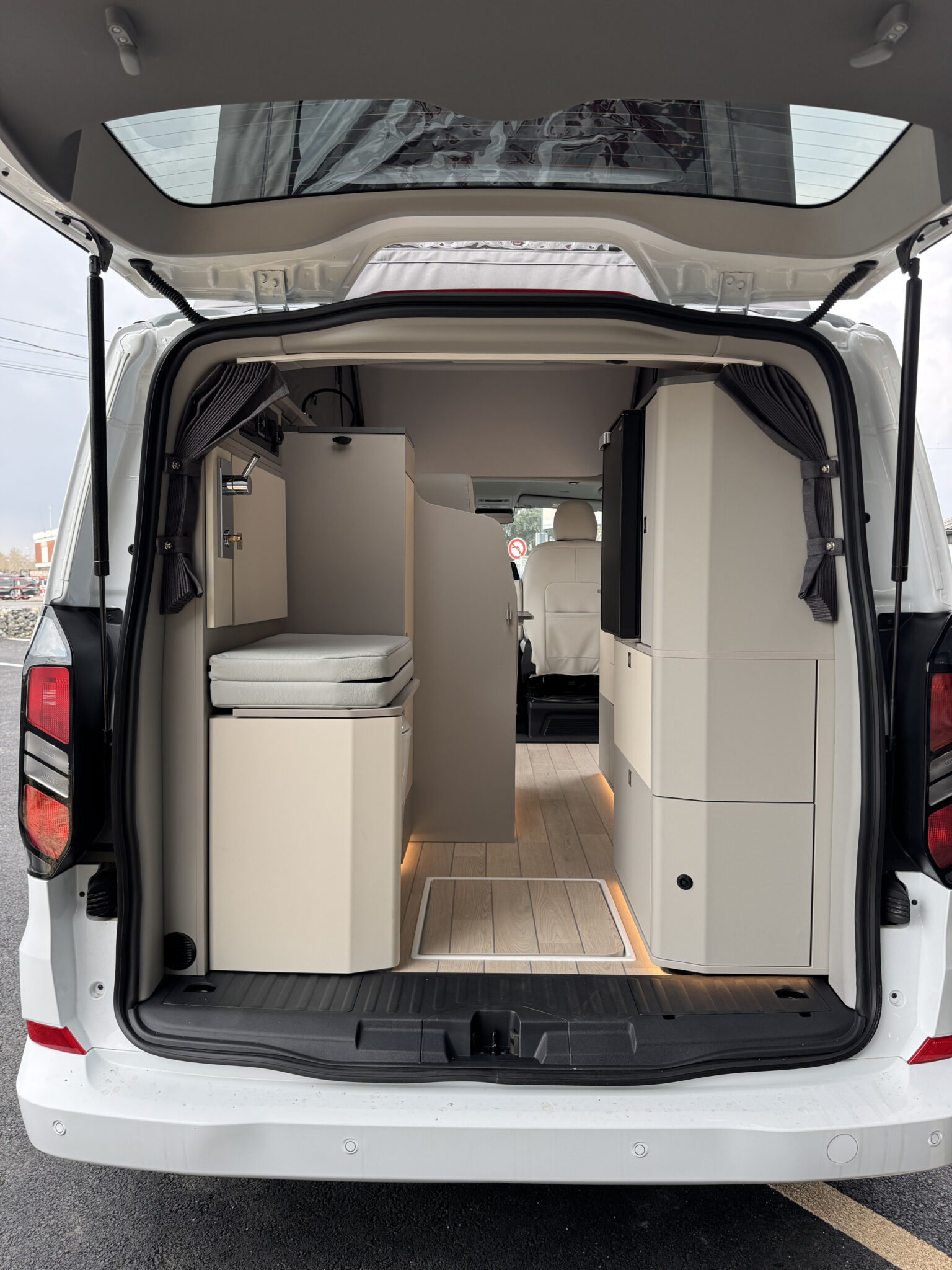0000012982_van_westfalia_kelsey_ford_2_0l_170cv_bva_20252.jpg