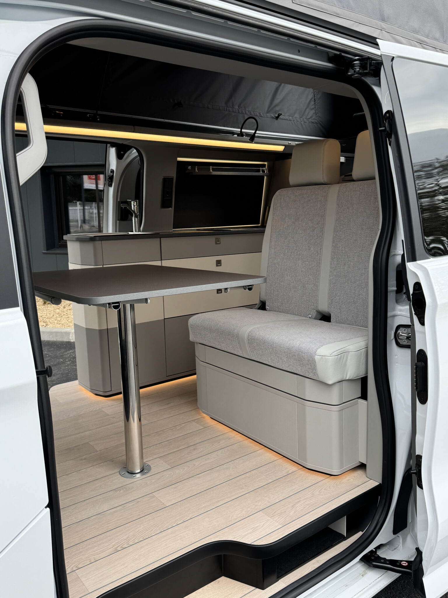 0000012982_van_westfalia_kelsey_ford_2_0l_170cv_bva_20254.jpg