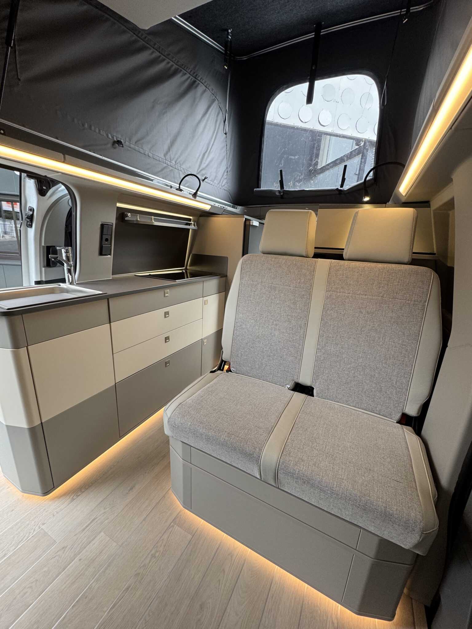 0000012982_van_westfalia_kelsey_ford_2_0l_170cv_bva_20258.jpg