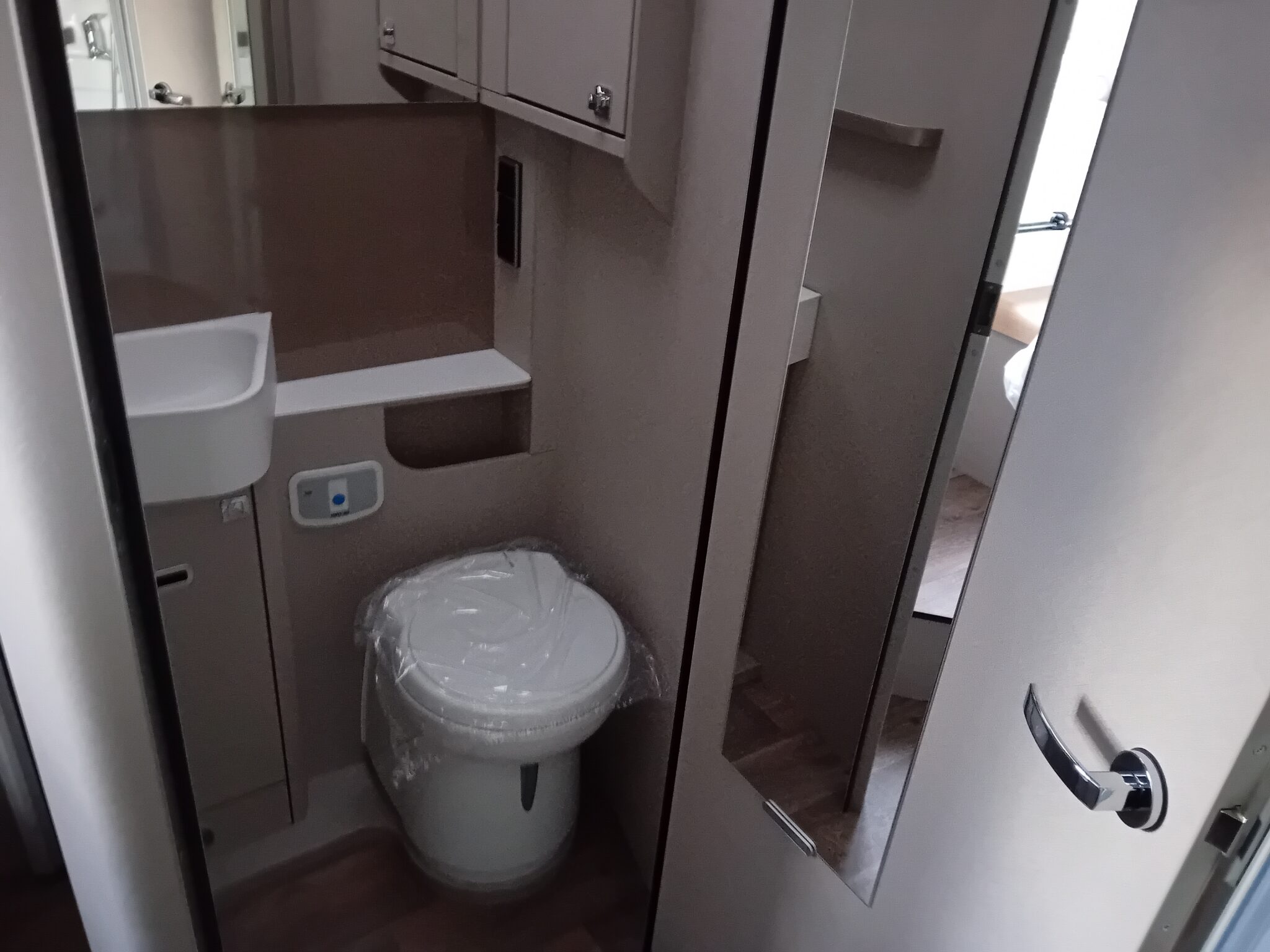 0000013056_profile_hymer_tramp_s_695_mercedes_417cdi_170cv_bva_20245.jpg