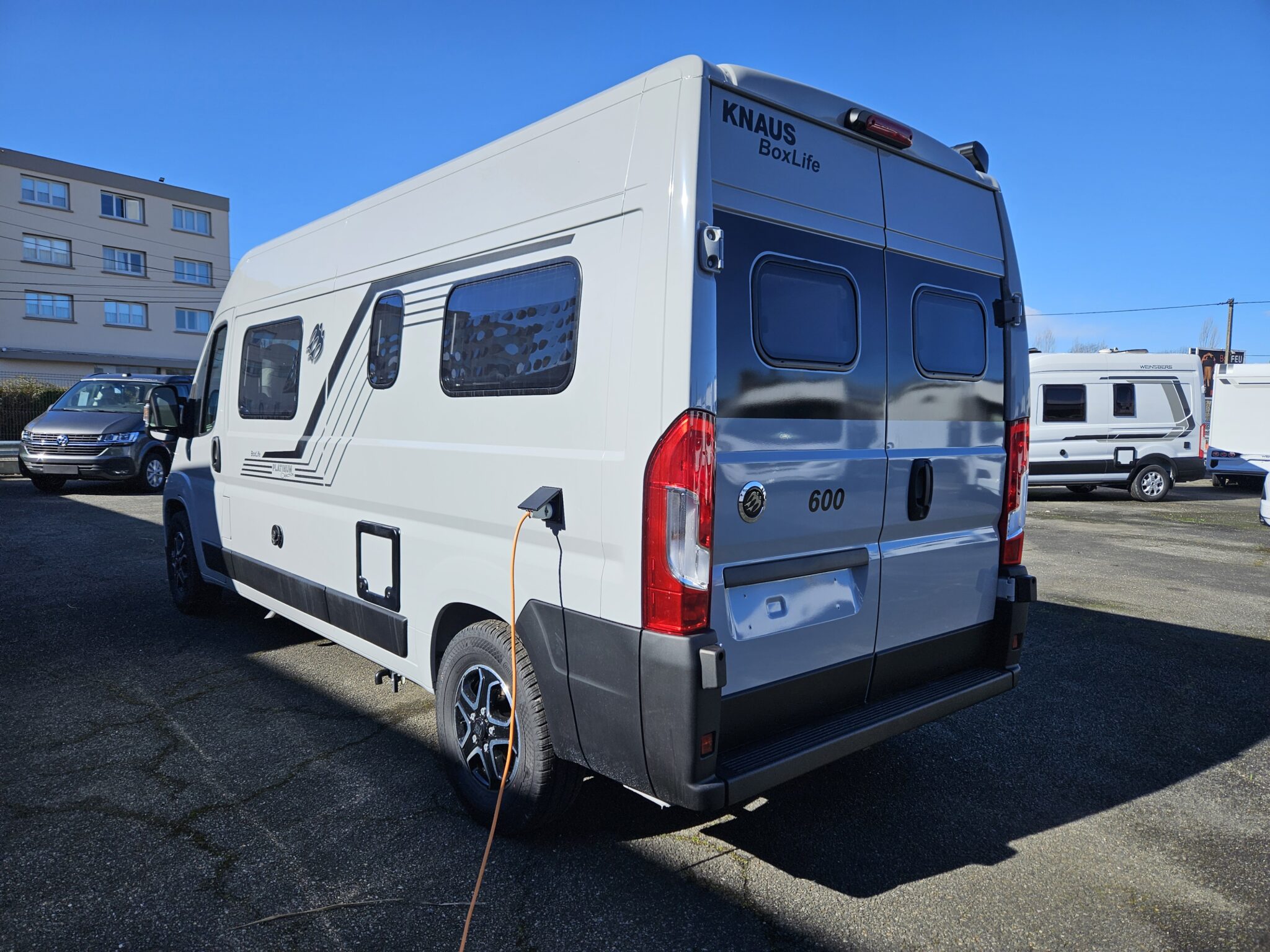 0000013081_fourgon_knaus_boxlife_600mq__platinium__fiat_2_2l_140cv_bva_202511.jpg