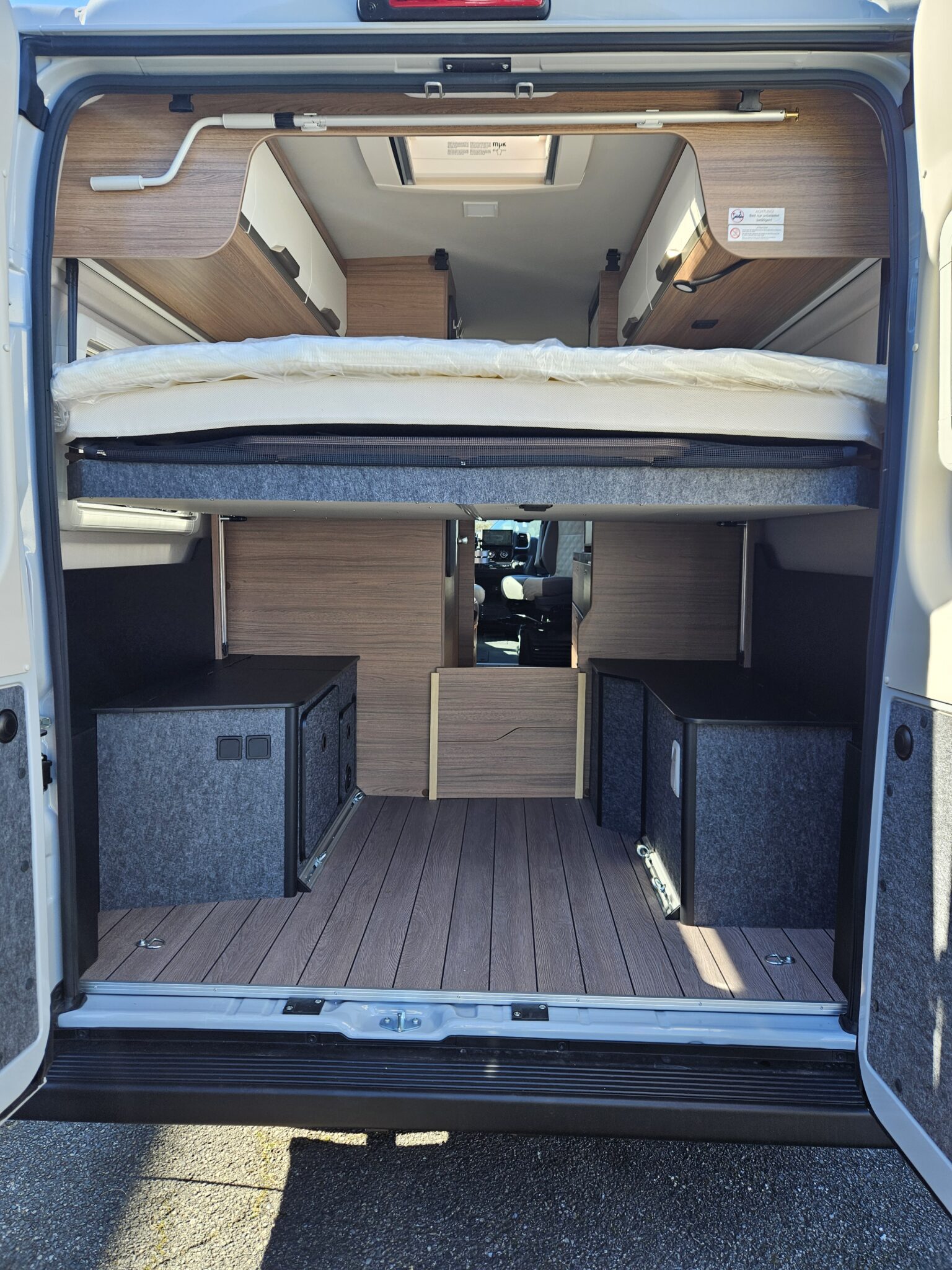 0000013081_fourgon_knaus_boxlife_600mq__platinium__fiat_2_2l_140cv_bva_202514.jpg