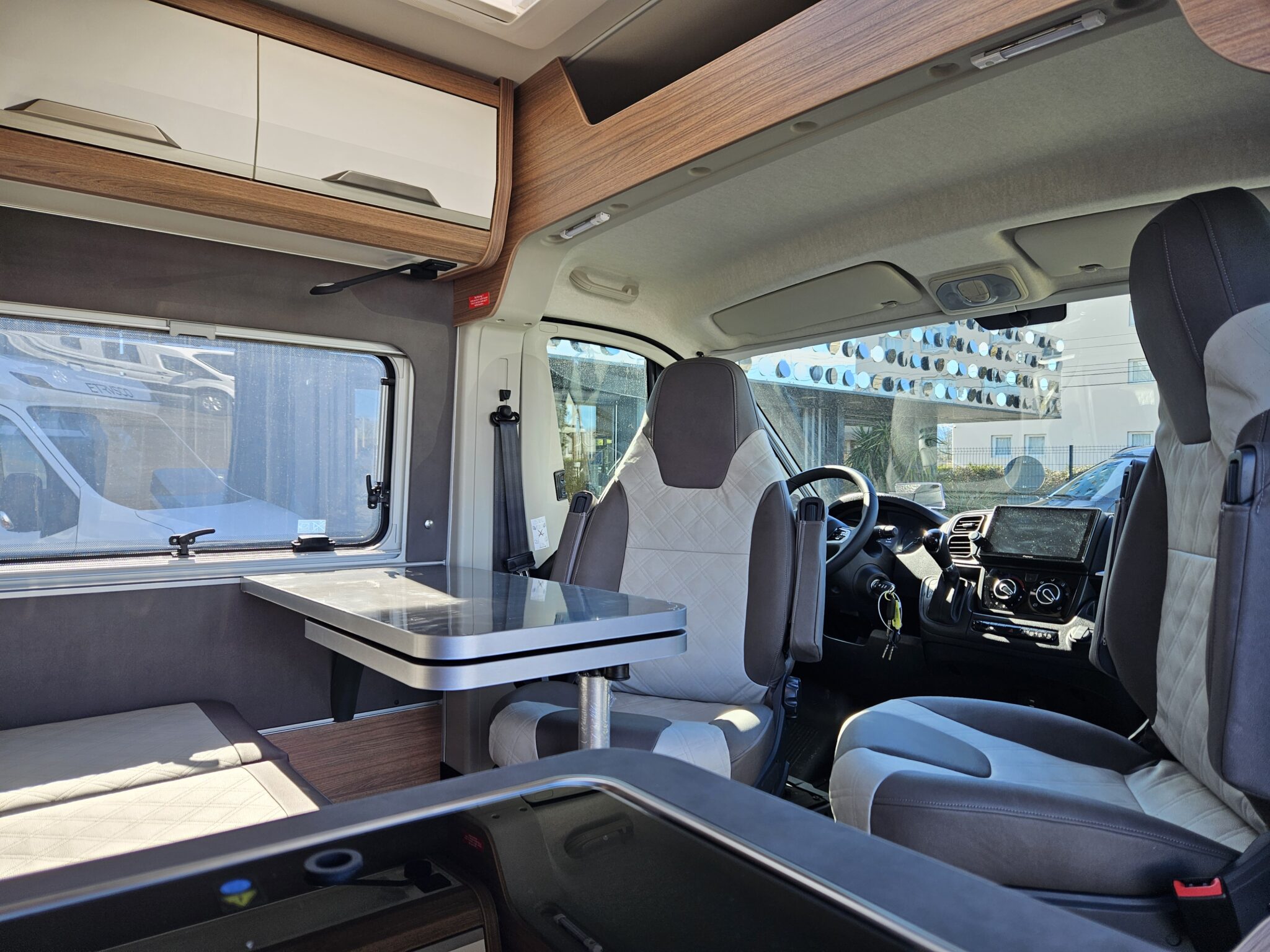 0000013081_fourgon_knaus_boxlife_600mq__platinium__fiat_2_2l_140cv_bva_20256.jpg