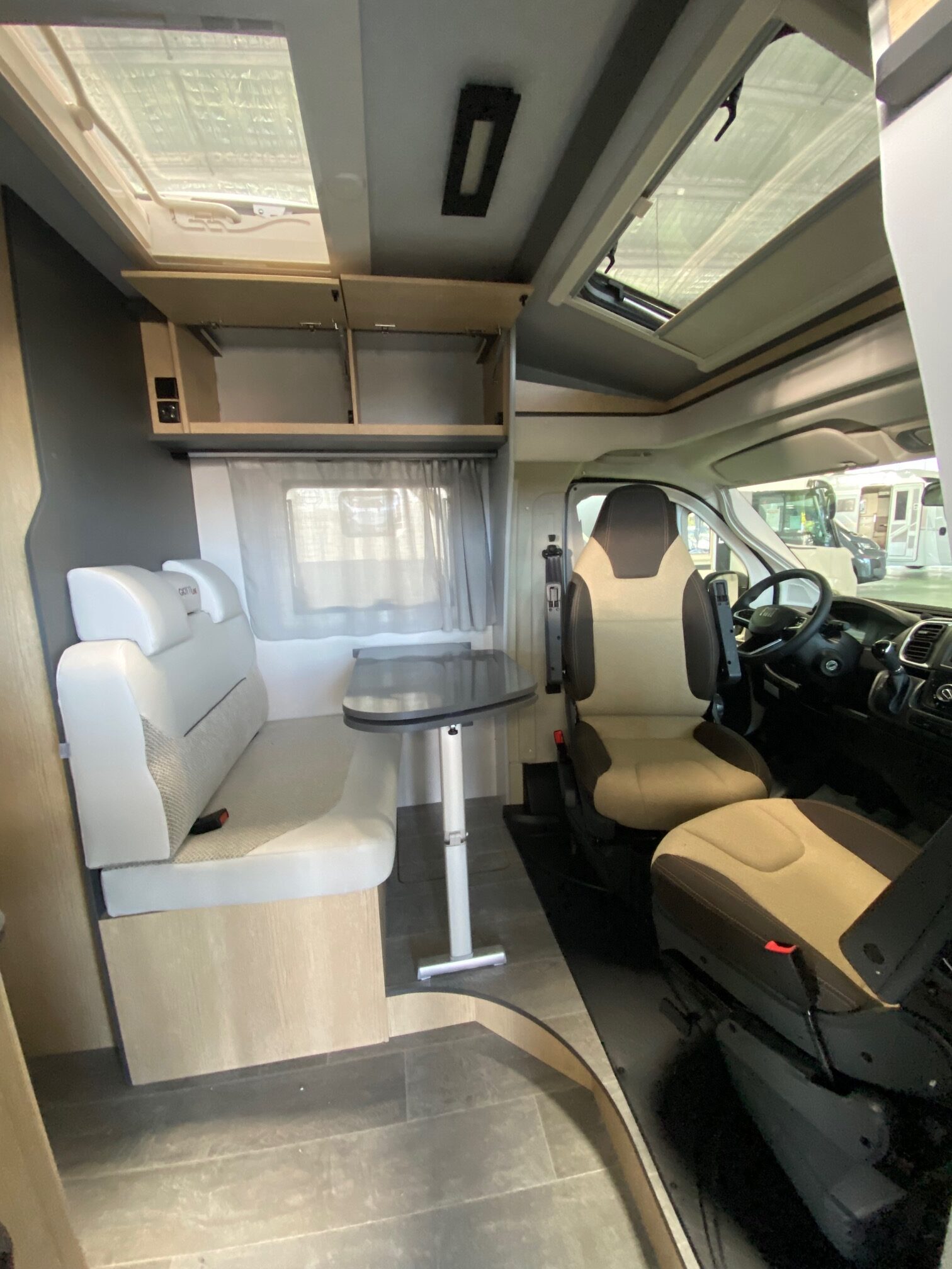 0000013088_profile_giotti_line_c60_compact_premiere_fiat_2_2l_140cv_bva_20254.jpg