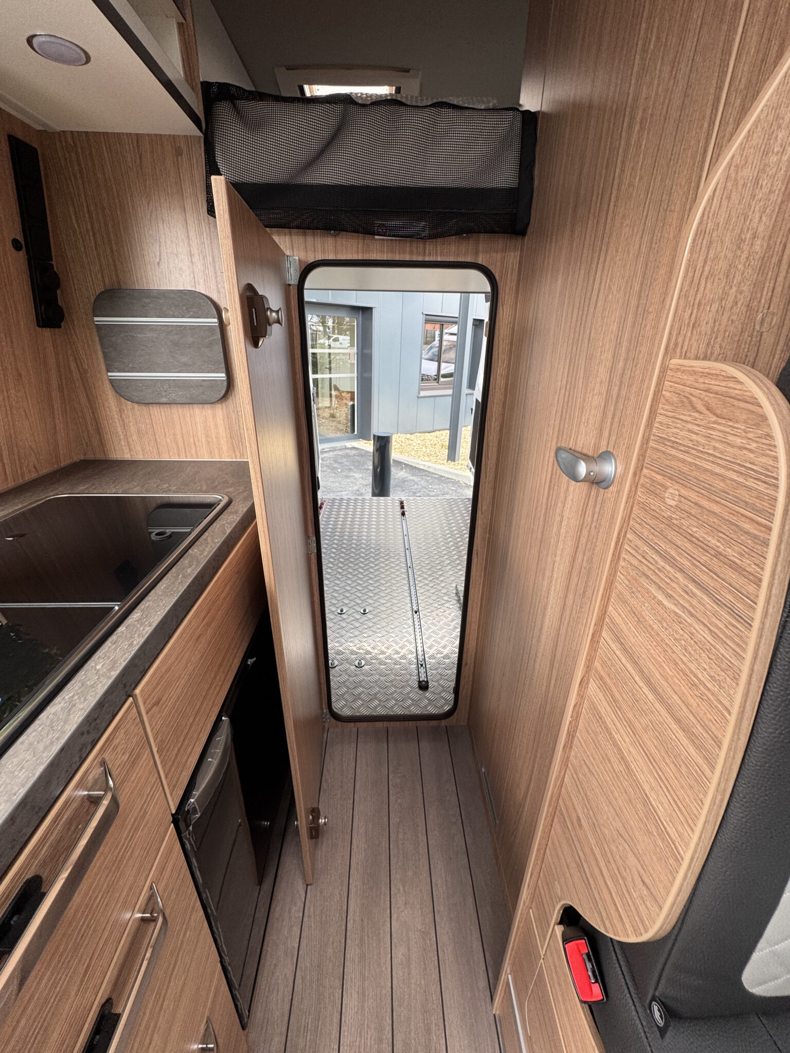 0000013151_fourgon_weinsberg_carabus_630_meg__fire__fiat_ducato_2_2l_140cv_202511.jpg