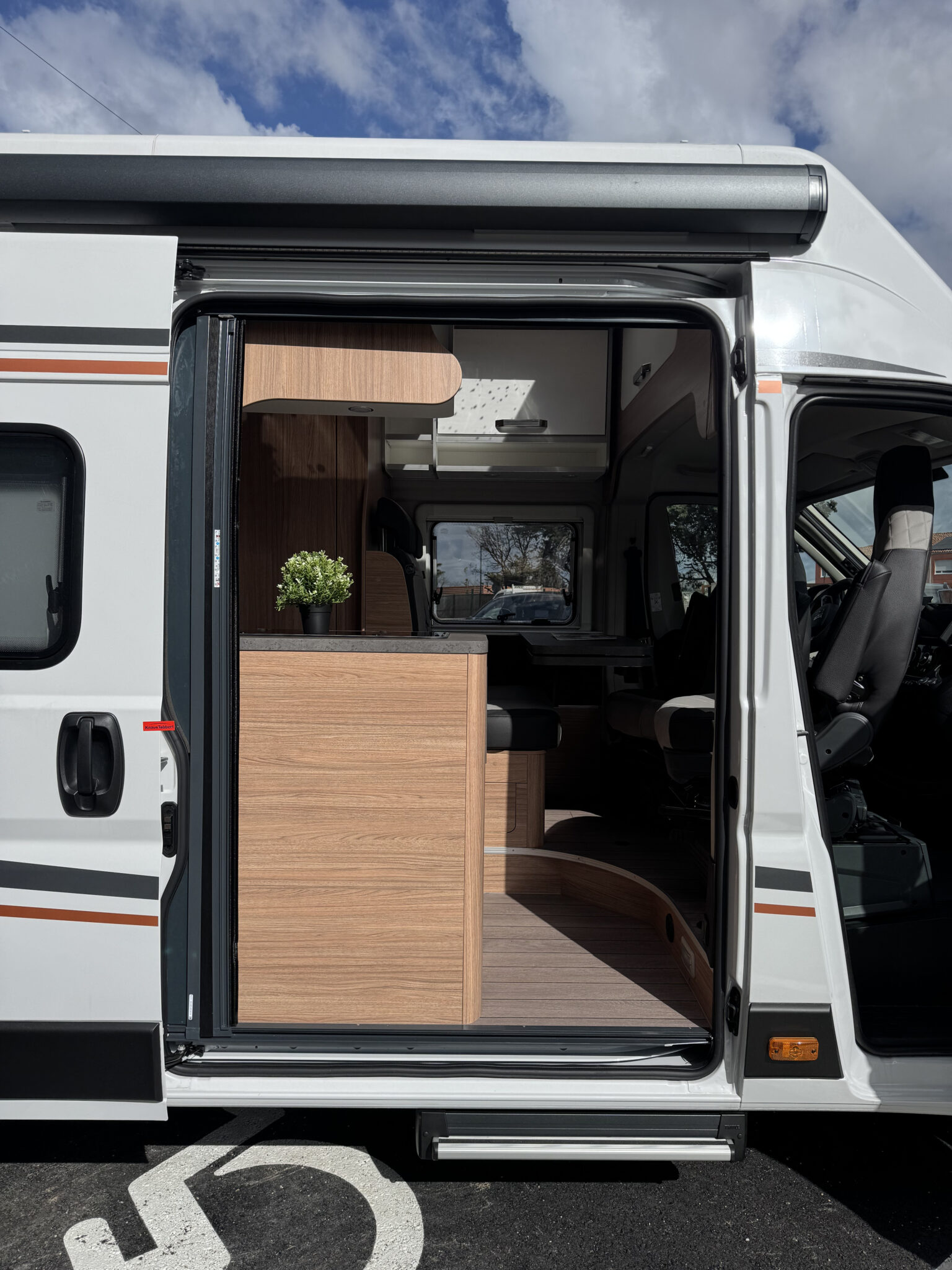 0000013151_fourgon_weinsberg_carabus_630_meg__fire__fiat_ducato_2_2l_140cv_20256.jpg