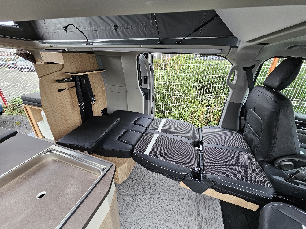 0000013217_van_style_van_belize_ford_custom_2_0l_136cv_202511.jpg