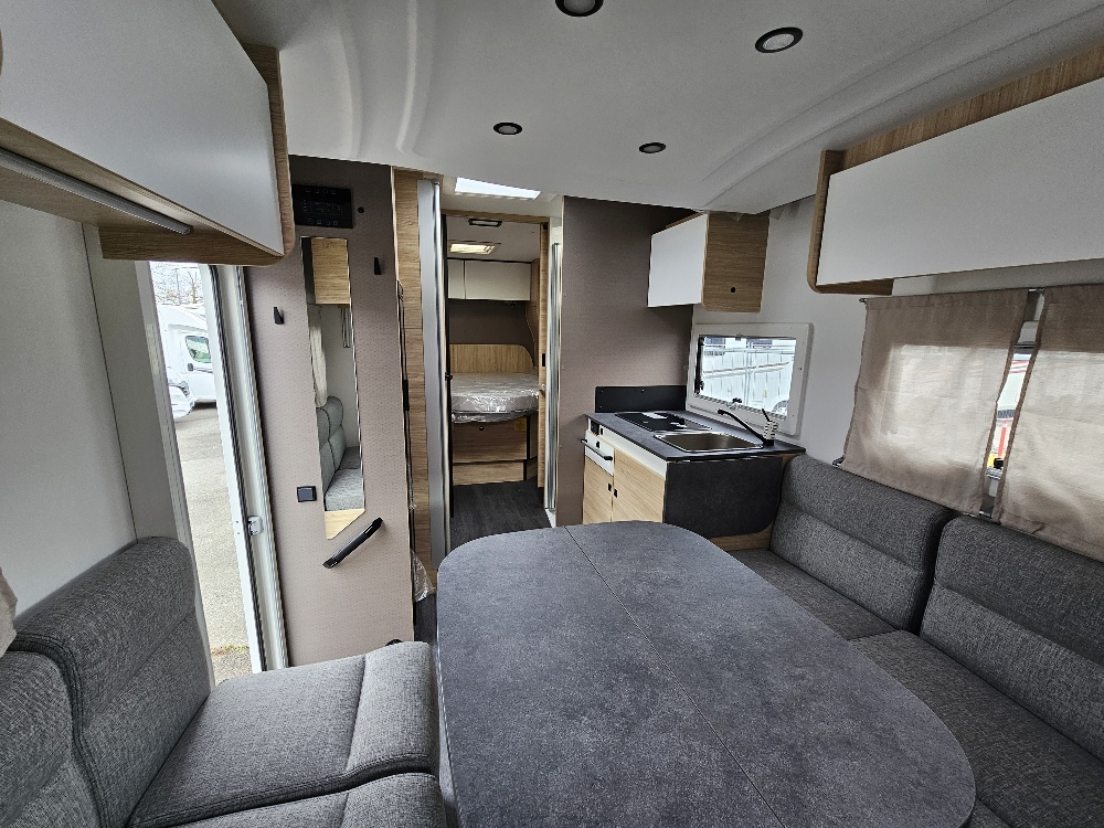 0000013323_profile_chausson_798_anniversary_fiat_2_2l_140cv_bva_202511.jpg