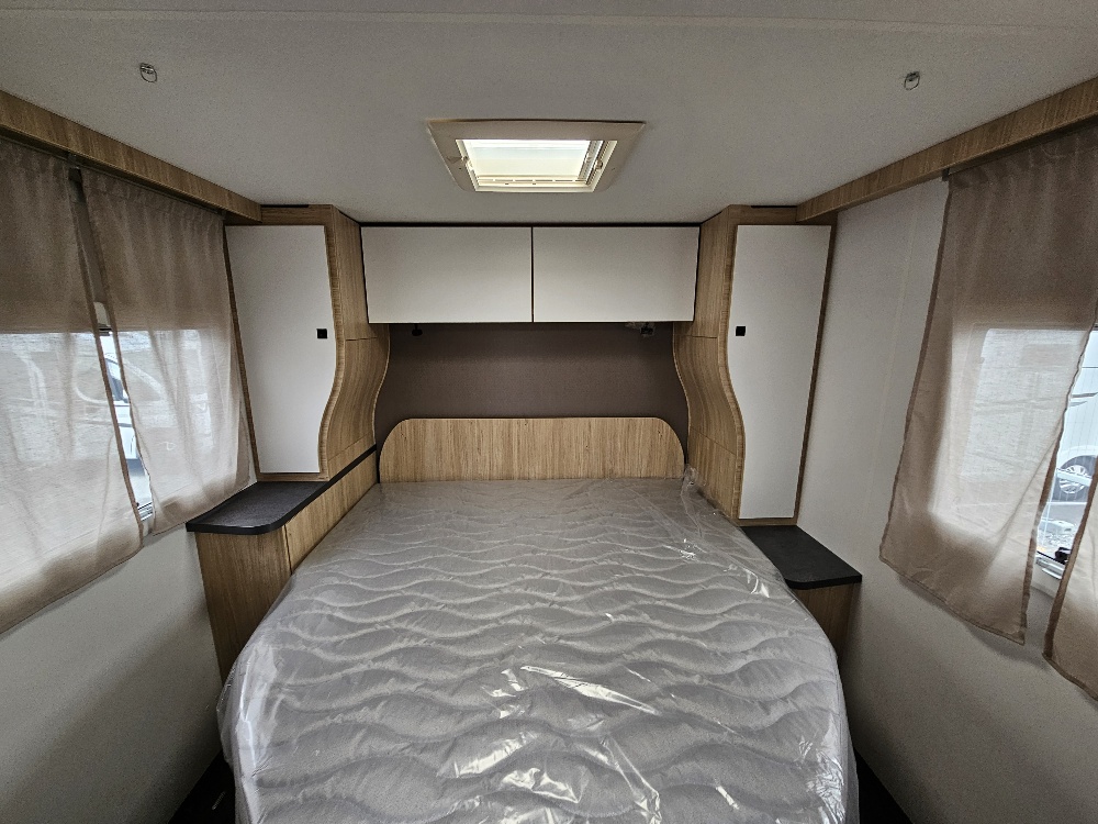 0000013323_profile_chausson_798_anniversary_fiat_2_2l_140cv_bva_20256.jpg