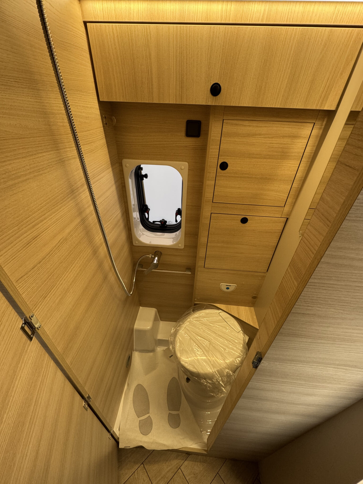0000013340_fourgon_chausson_v594s_sportline_fiat_2_2l_140cv_bva_20256.jpg