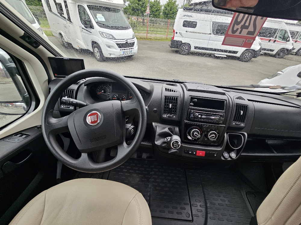 0000000135_fourgon_font_vendome_leadervan_duo_fiat_2_3l_140cv_202113.jpg