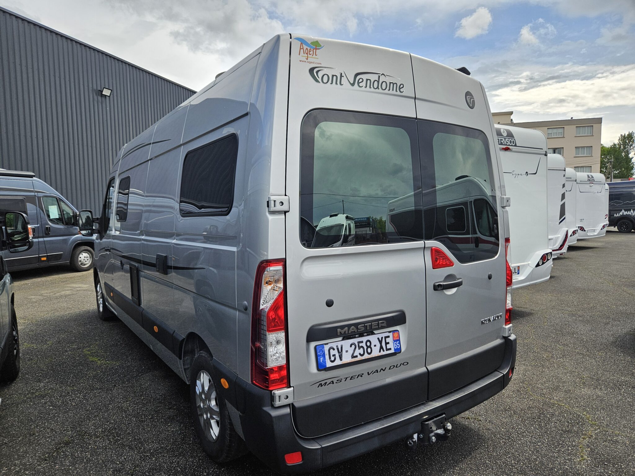 0000009763_fourgon_font_vendome_mastervan_duo_renault_master_2_3l_135cv_202212.jpg
