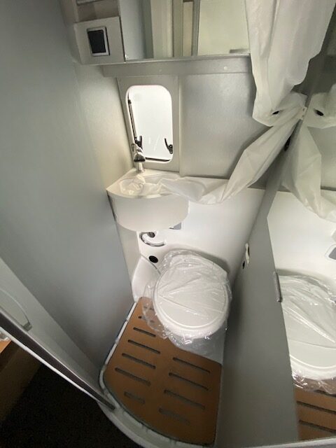 0000010869_fourgon_hymer_camper_vans_free_540_blue_evolution_fiat_2_2l_140cv_20245.jpg