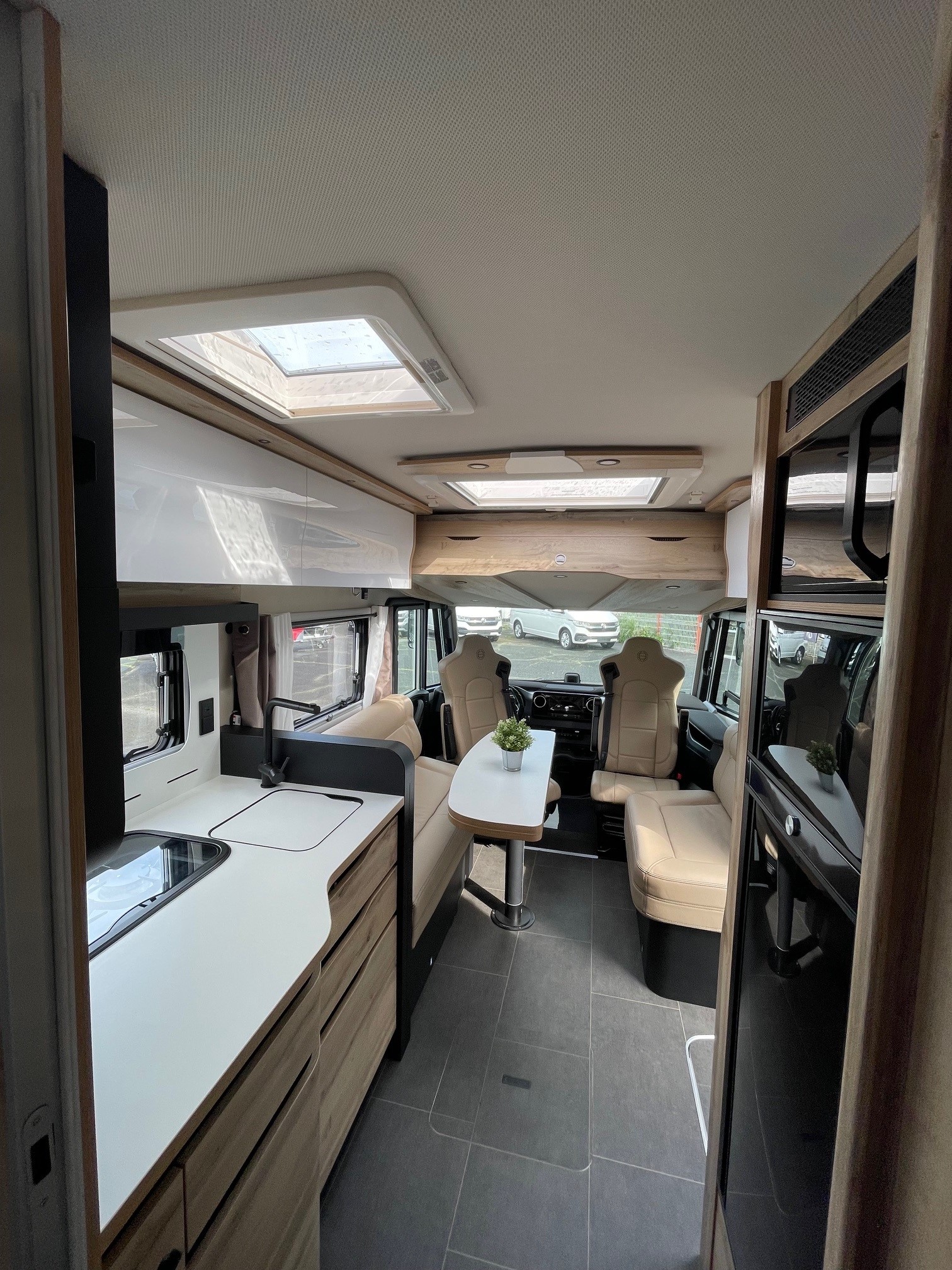 0000011262_integral_le_voyageur_8_7_gjf_heritage_mercedes_sprinter_170cv_202414.jpg