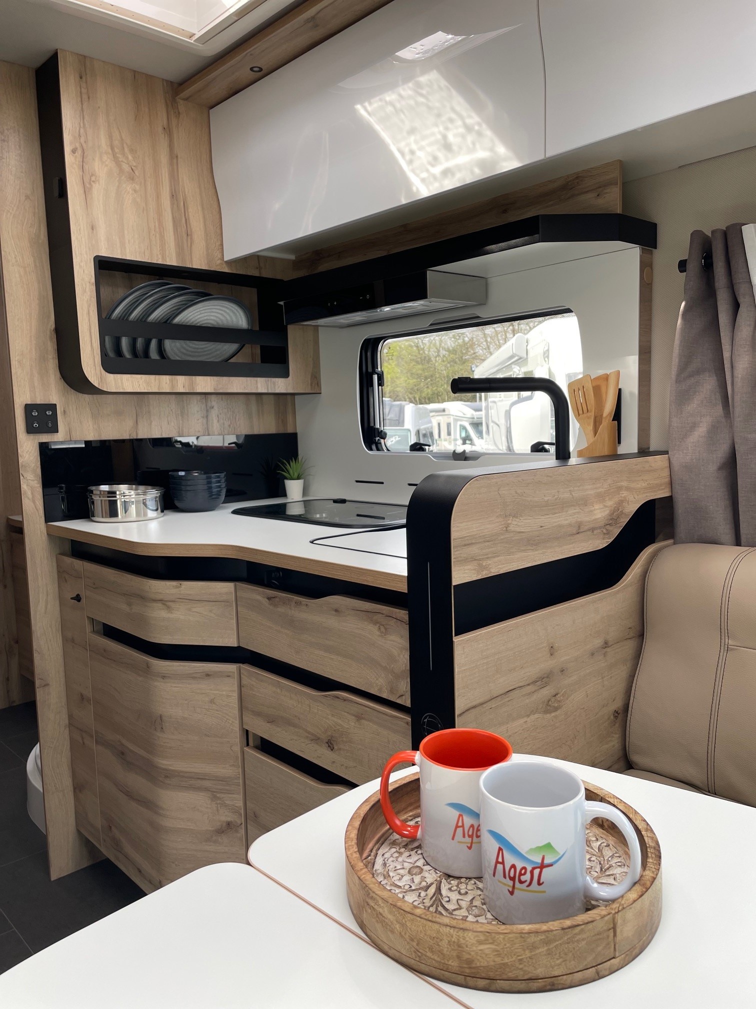 0000011262_integral_le_voyageur_8_7_gjf_heritage_mercedes_sprinter_170cv_20246.jpg