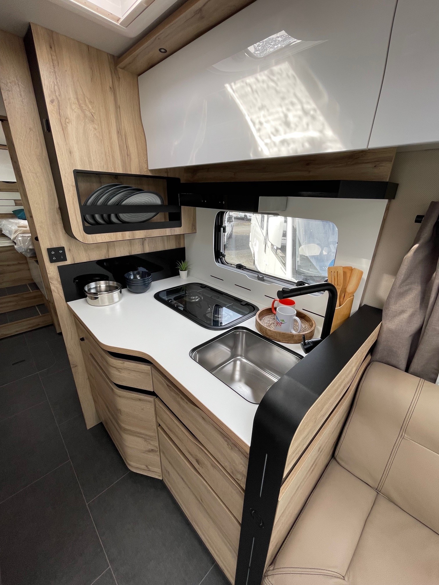 0000011262_integral_le_voyageur_8_7_gjf_heritage_mercedes_sprinter_170cv_20247.jpg