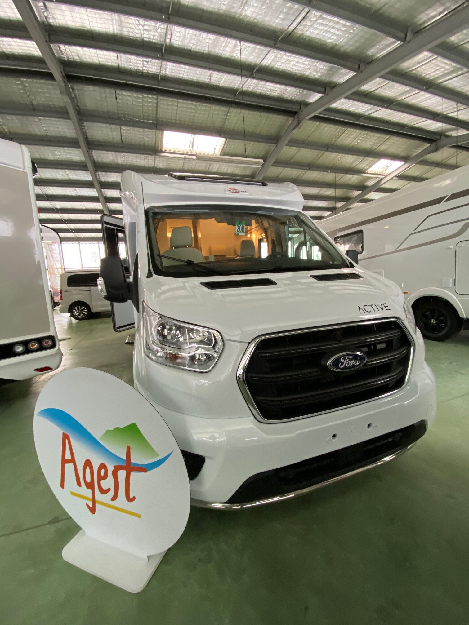 0000011273_profile_burstner_lineo_t700_ford_2_0l_155cv_bva_20241.jpg