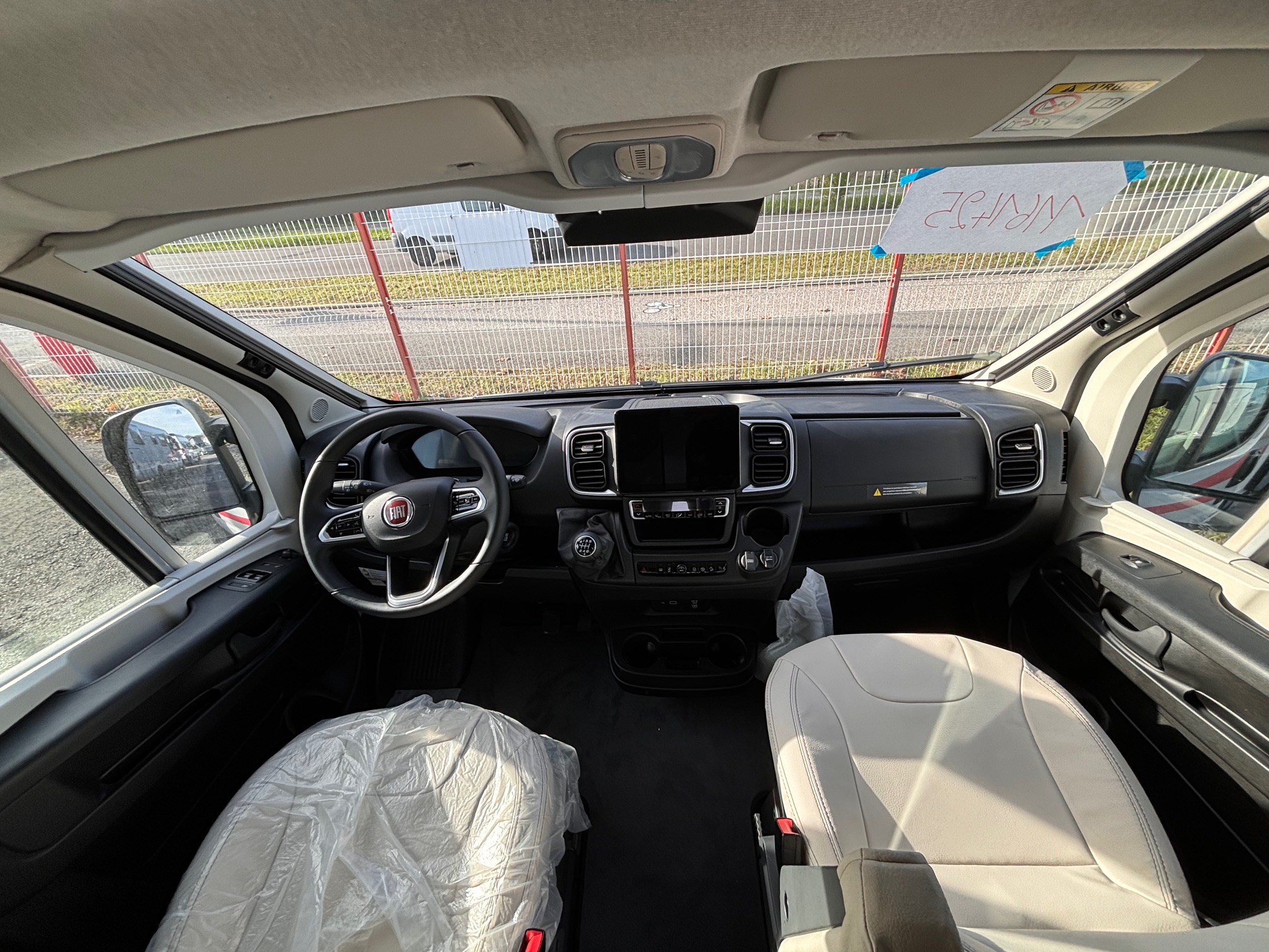 0000011370_fourgon_pilote_v540g_toit_relevable_fiat_2_2l_140cv_20246.jpg