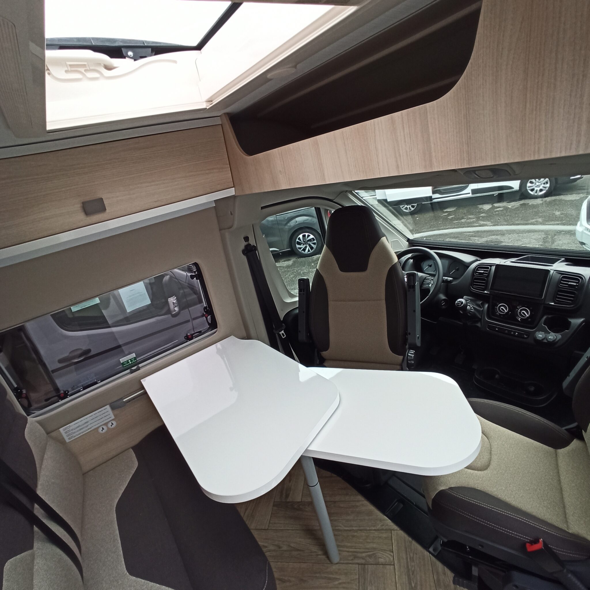 0000011516_fourgon_chausson_v594_first_line_fiat_2_2l_140cv_20243.jpg