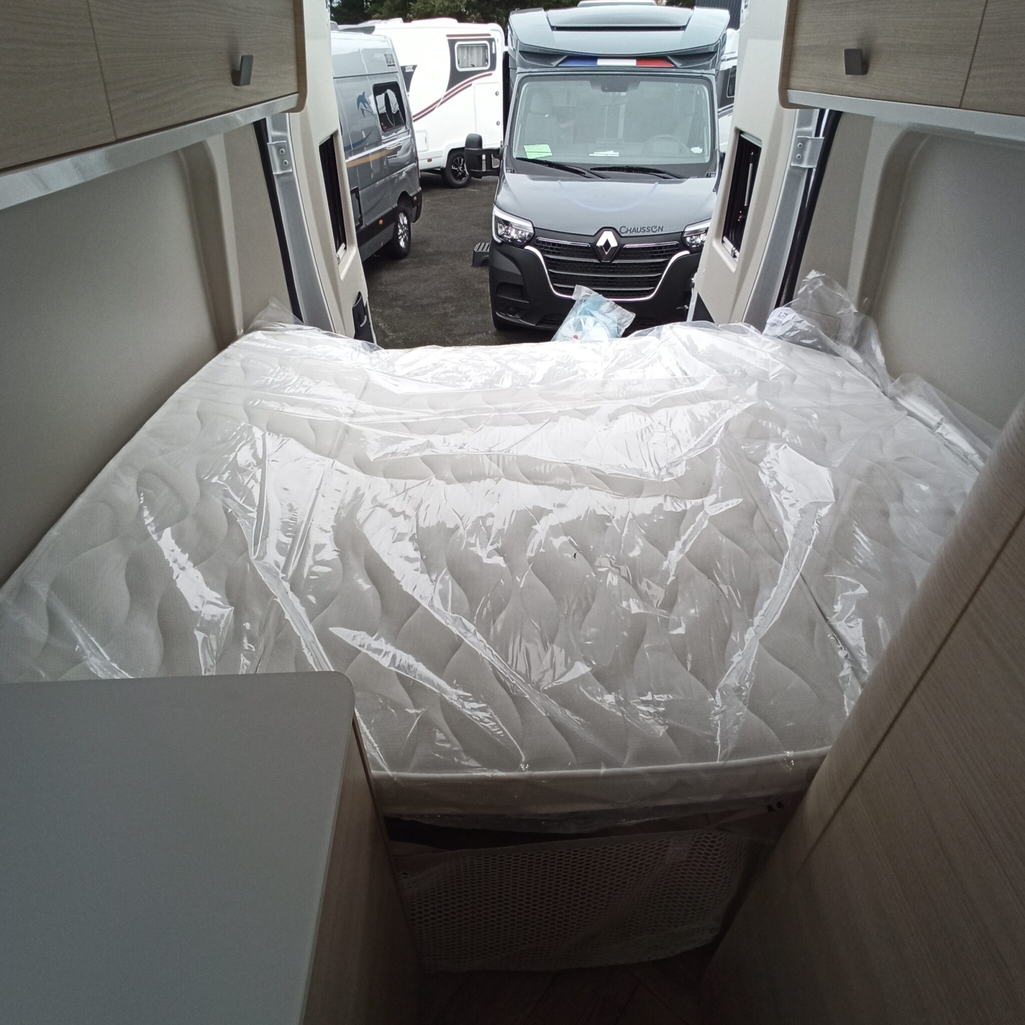 0000011516_fourgon_chausson_v594_first_line_fiat_2_2l_140cv_20246.jpg