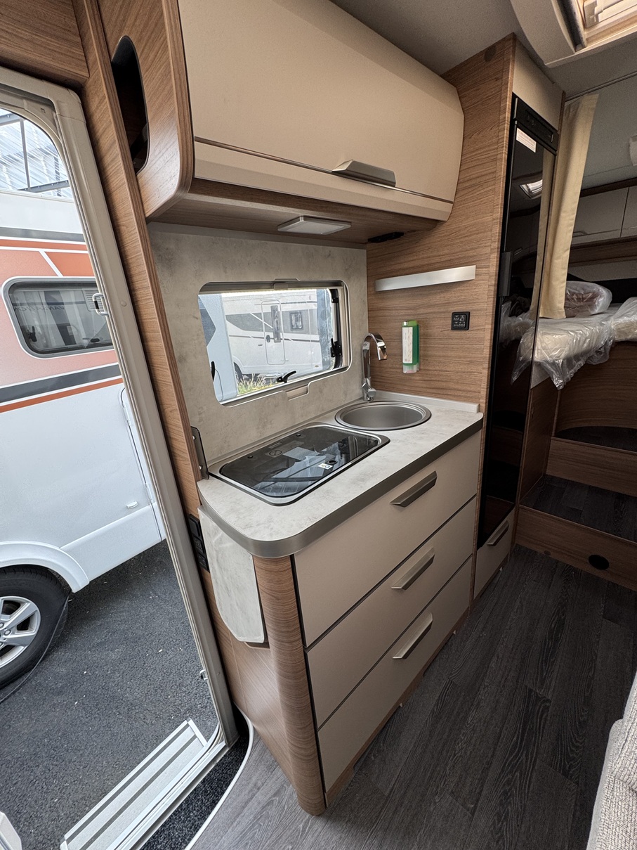 0000011586_profile_knaus_van_ti_vw_640_meg_vansati_vw_crafter_2_0l_177cv_20246.jpg