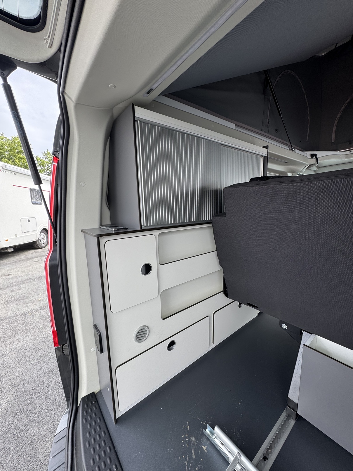 0000011658_van_font_vendome_autocamper_ford_custom_2_0l_130cv_20247.jpg