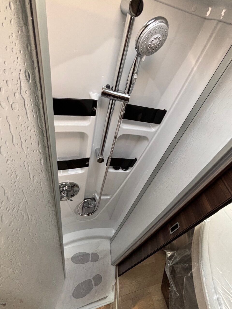 0000012007_profile_laika_ecovip_4012_ds_fiat_ducato_2_2l_140cv_202411.jpg