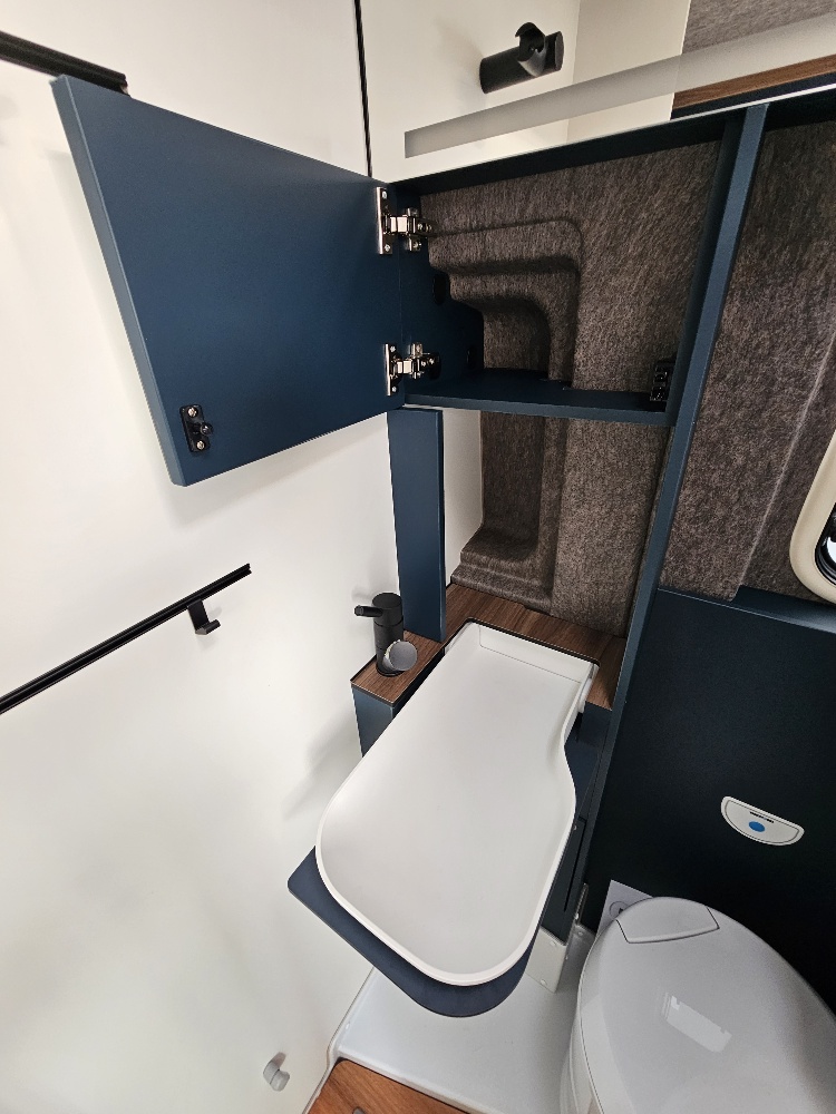 0000012480_fourgon_eriba_car_600_vw_crafter_2_0l_177cv_bva_202511.jpg