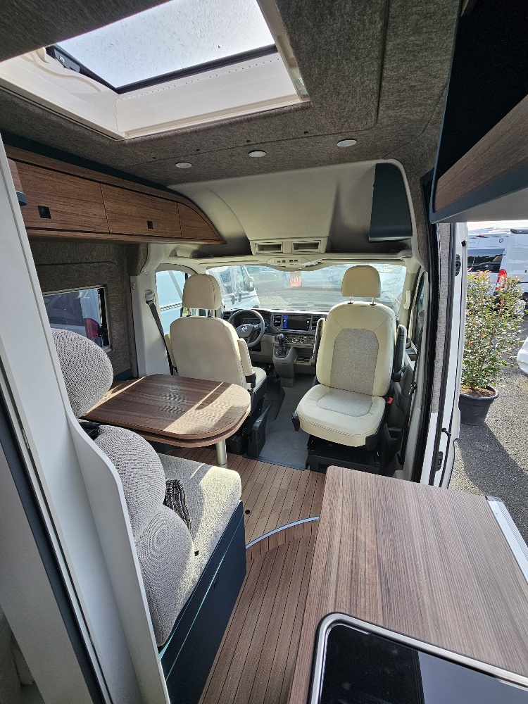 0000012480_fourgon_eriba_car_600_vw_crafter_2_0l_177cv_bva_202512.jpg