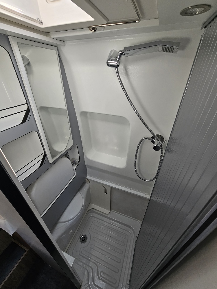 0000013634_fourgon_bavaria_k630_j_fiat_ducato_2_2_l_140cv_20237.jpg