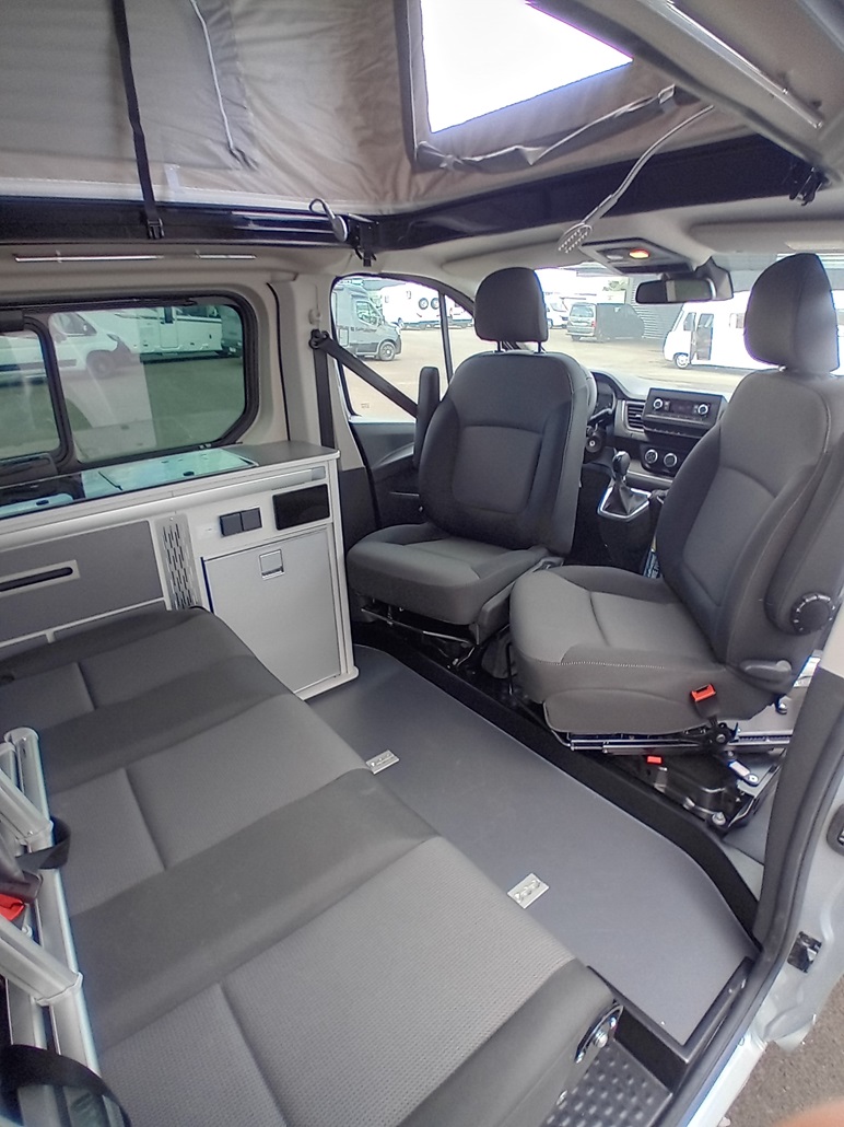 VAN FONT VENDOME AUTOCAMP
