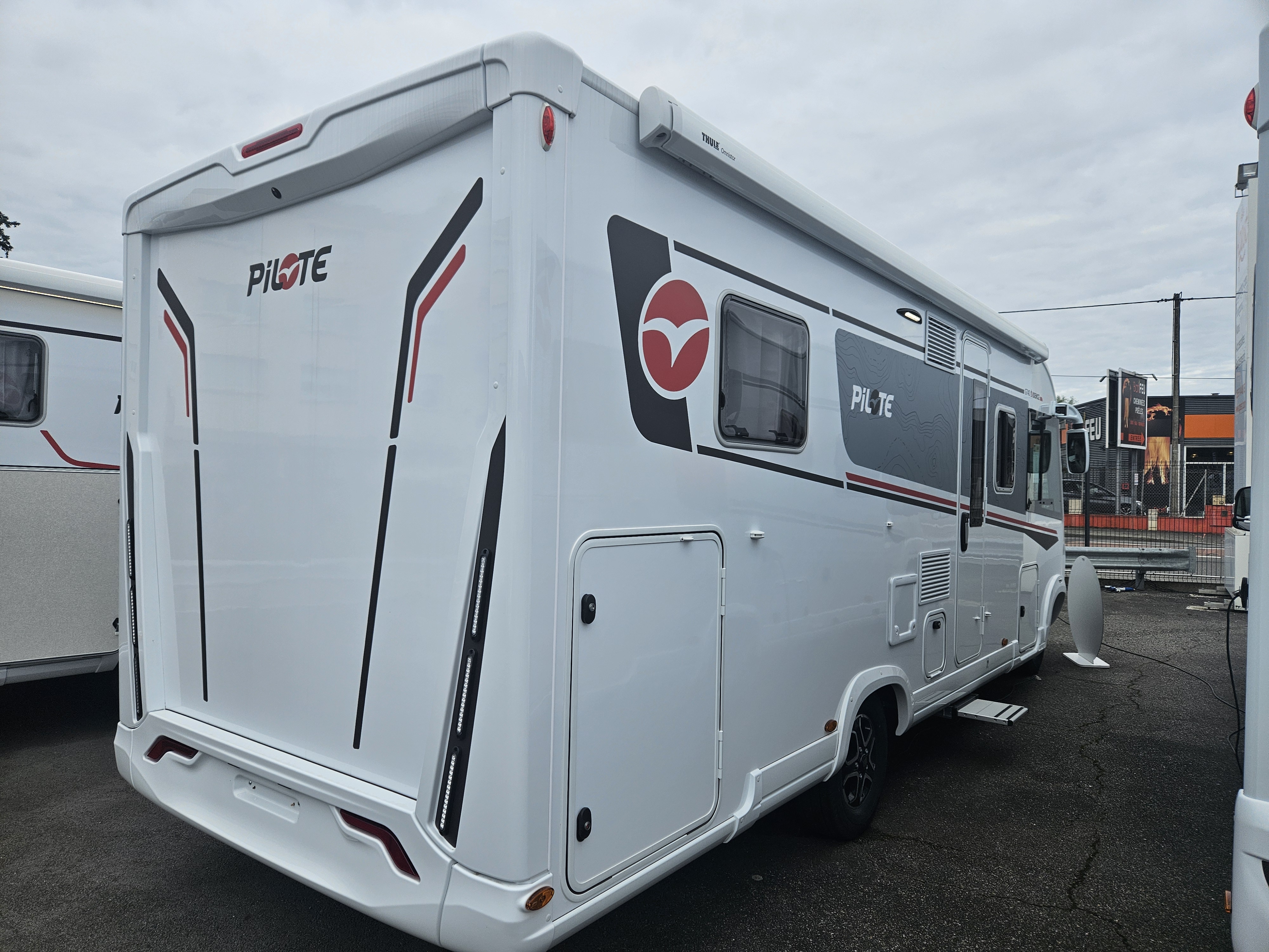 CAMPING CAR PILOTE G740 FC EVIDENCE