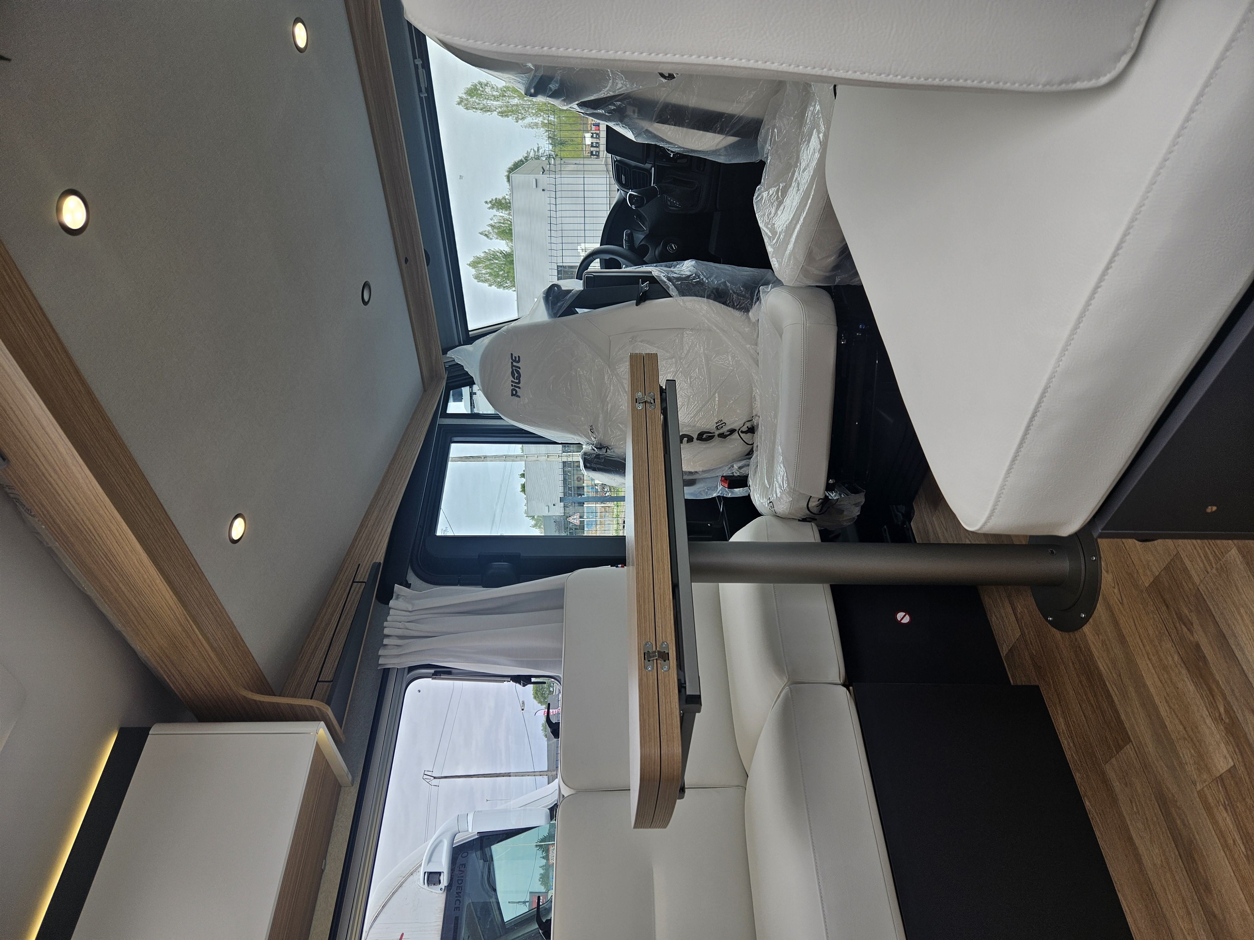 CAMPING CAR PILOTE G740 FC EVIDENCE