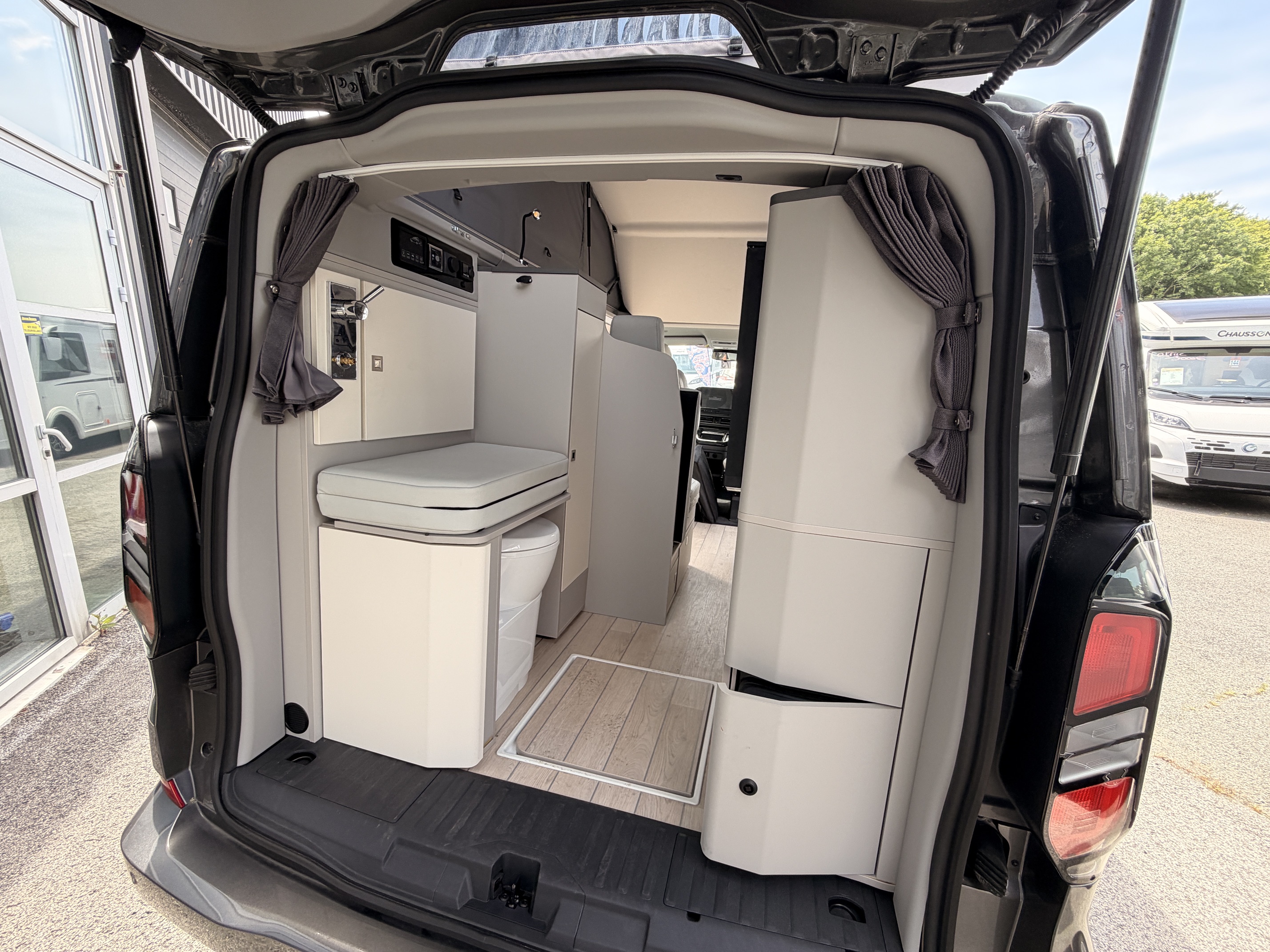 VAN WESTFALIA KELSEY