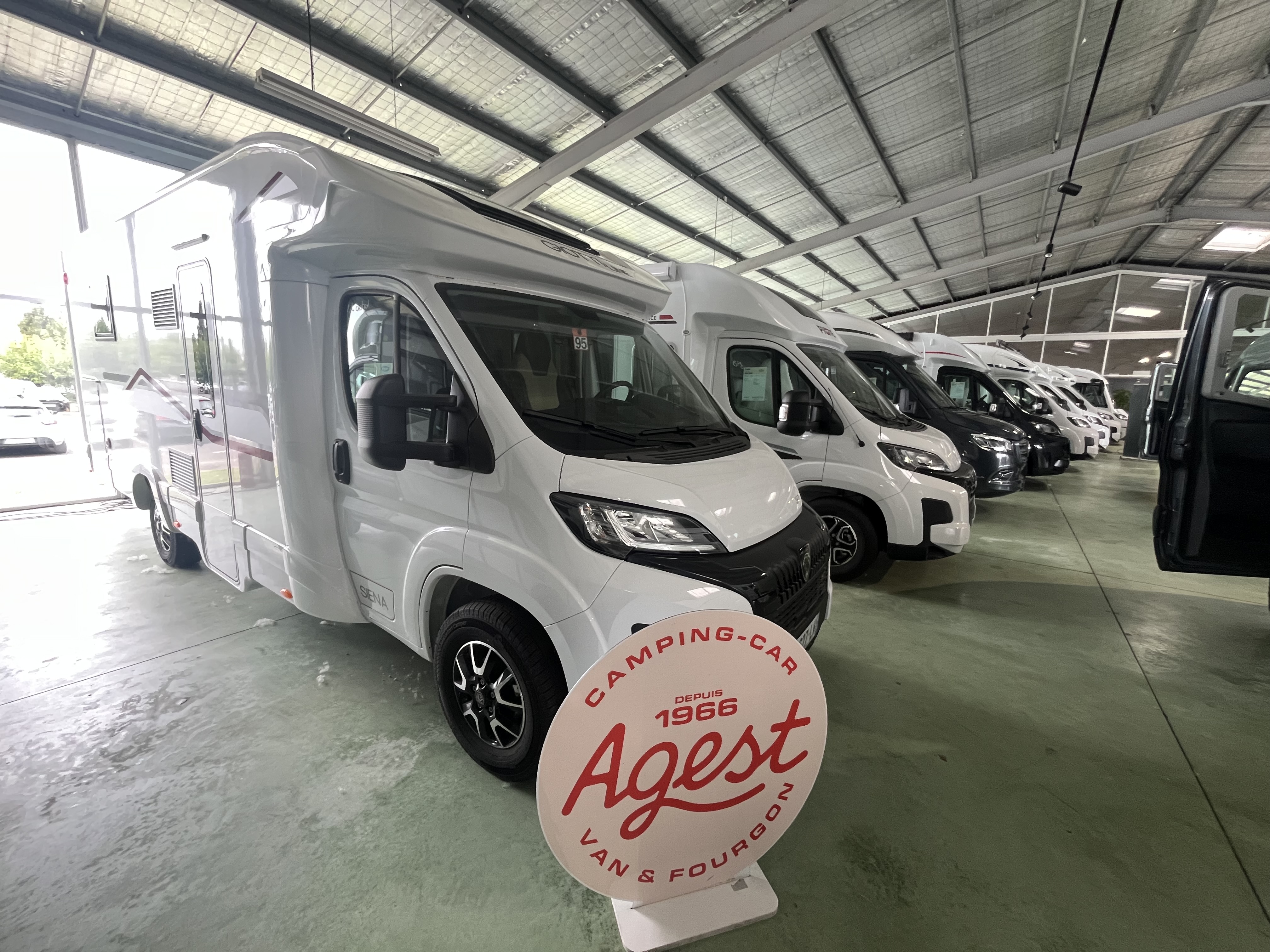 CAMPING CAR GIOTTI LINE SIENA 397