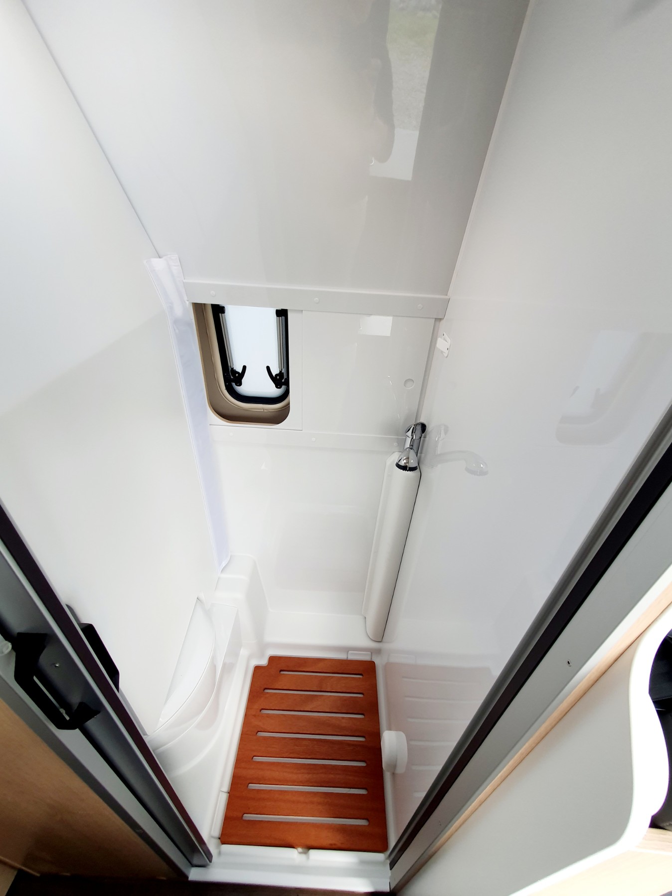 FOURGON SUNLIGHT CLIFF 600 X