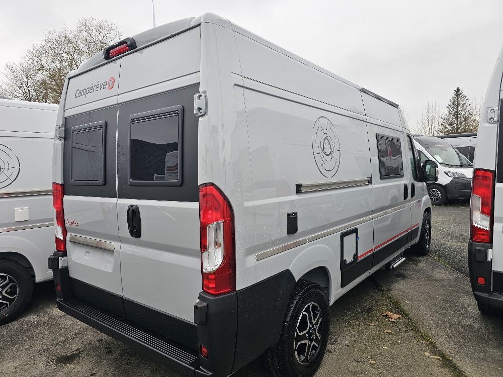 FOURGON CAMPEREVE MAGELLAN 643 SAPHIR