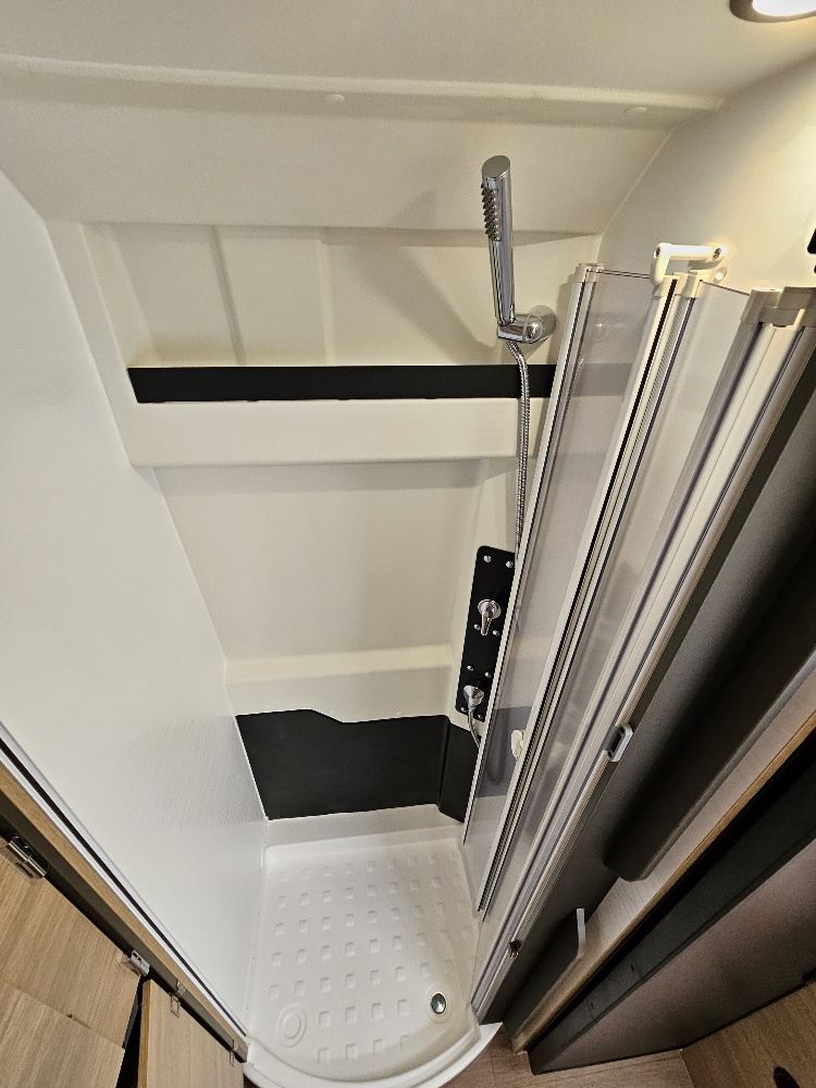 FOURGON CAMPEREVE MAGELLAN 643 SAPHIR